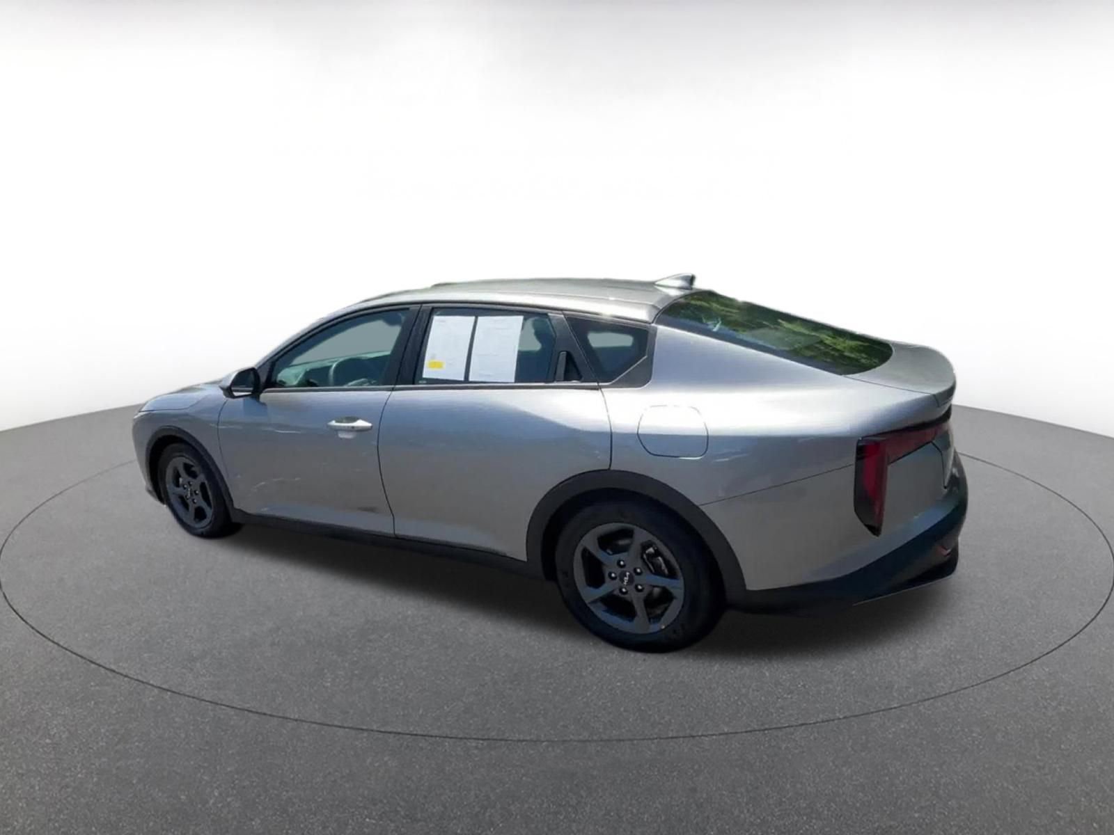 Thumbnail: 2025 Kia K4 - 10
