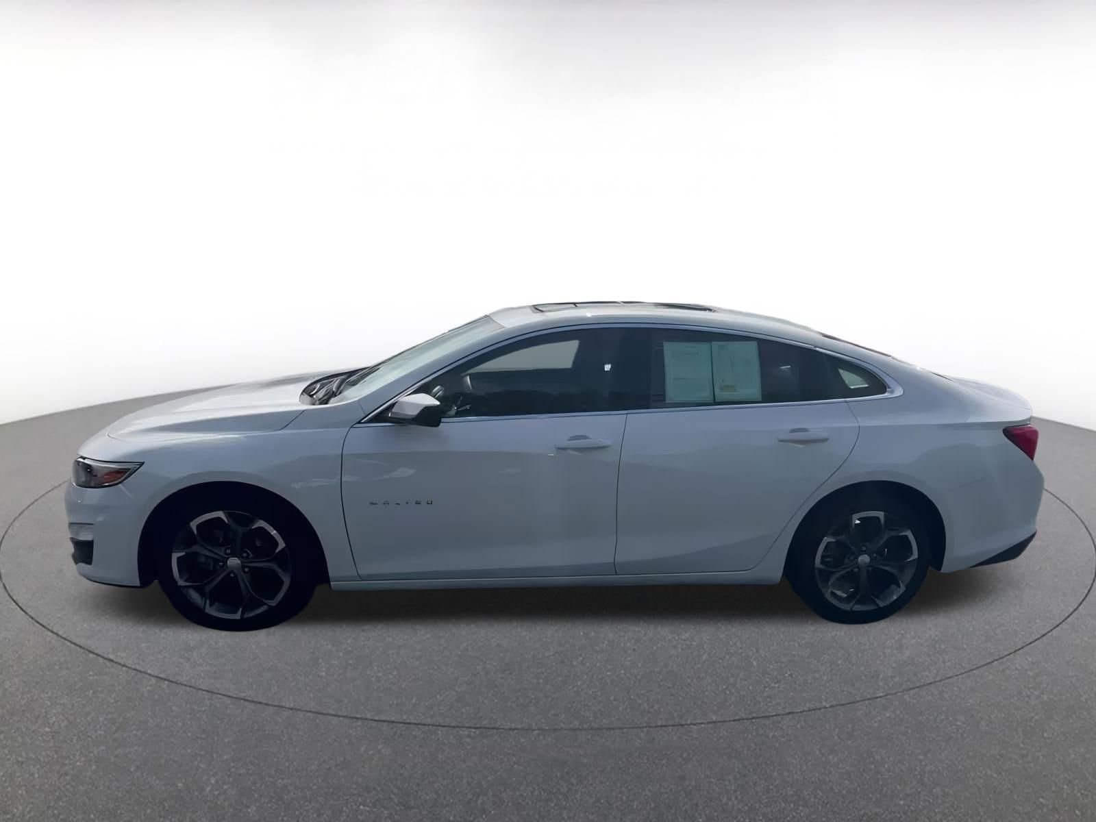 Thumbnail: 2024 Chevrolet Malibu - 8