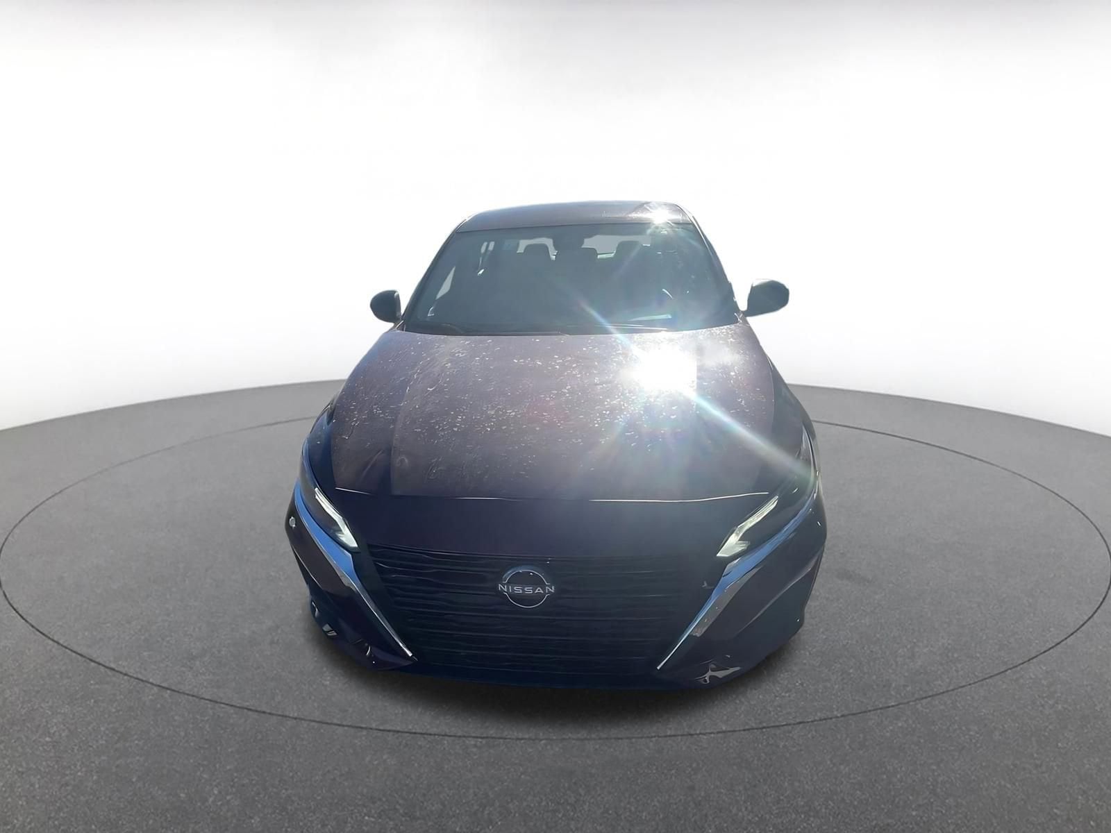 Thumbnail: 2025 Nissan Sentra - 2