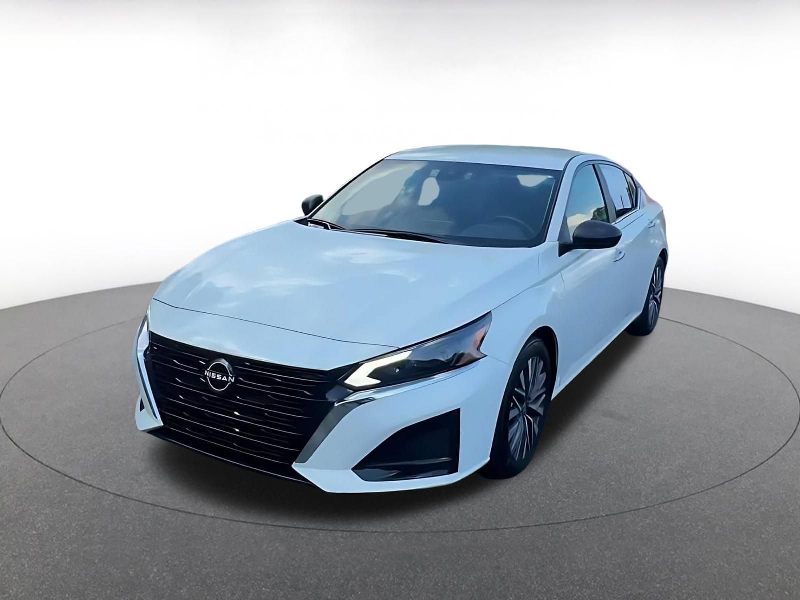 Thumbnail: 2025 Nissan Altima - 7