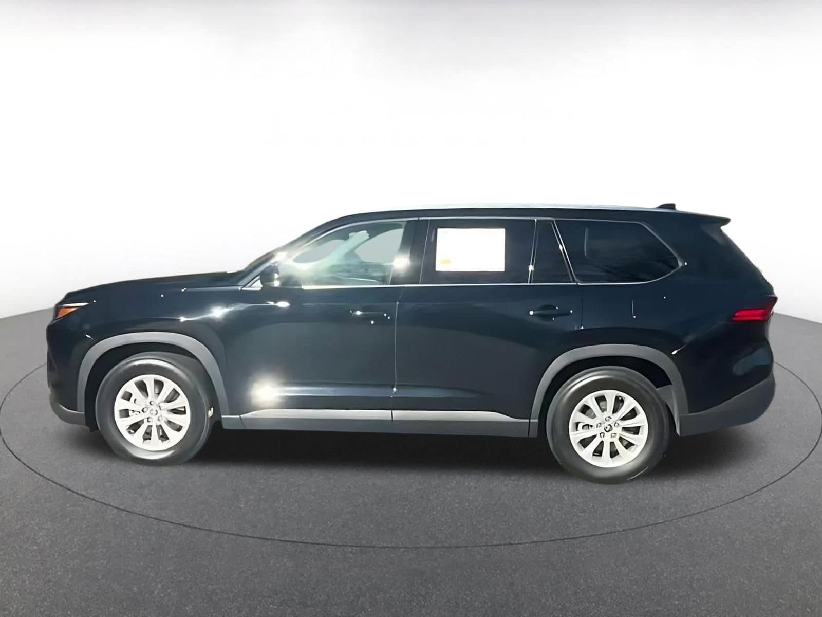 Thumbnail: 2025 Toyota Grand Highlander - 9