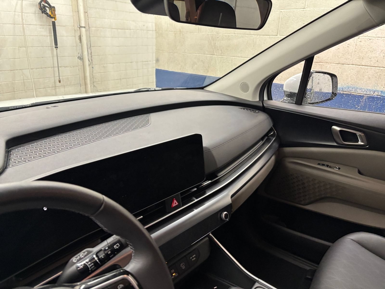 Thumbnail: 2026 Kia Carnival - 35