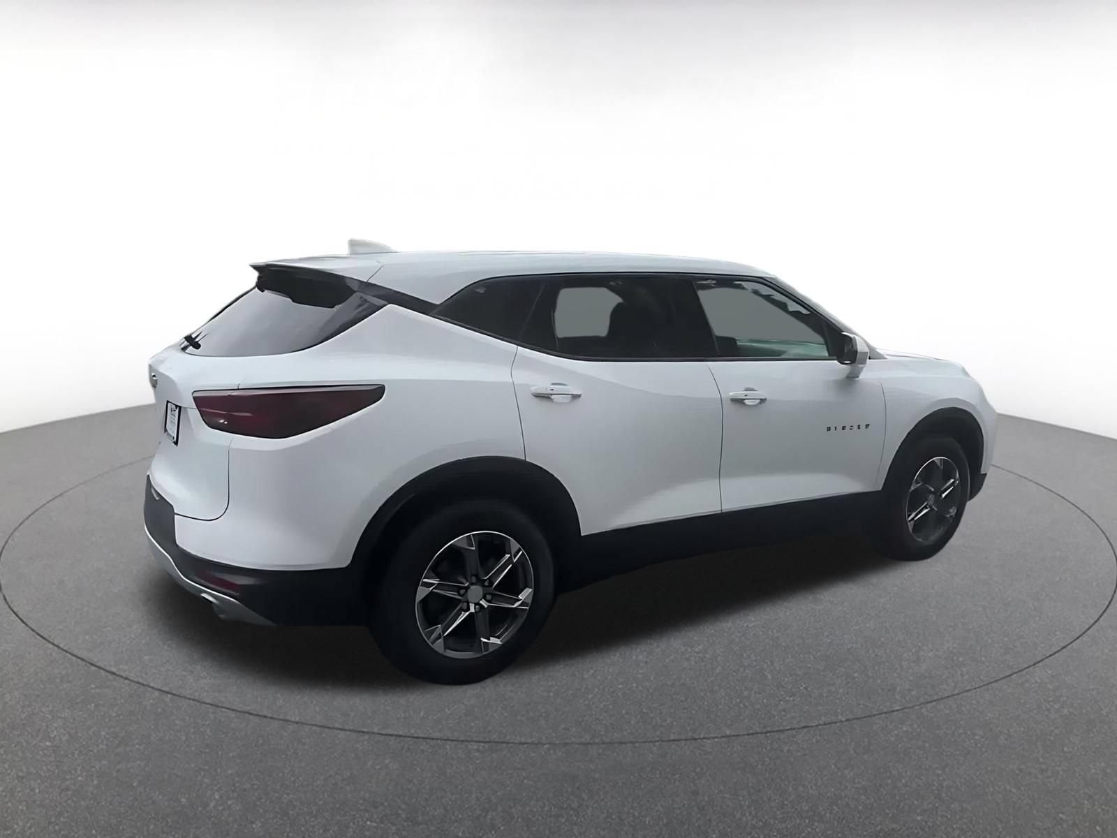 Thumbnail: 2025 Chevrolet Blazer - 15