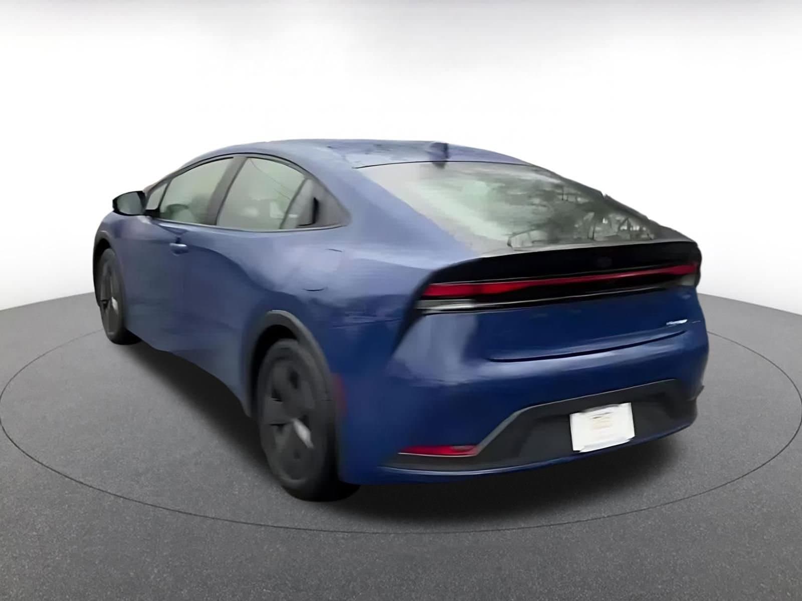 Thumbnail: 2025 Toyota Prius - 10