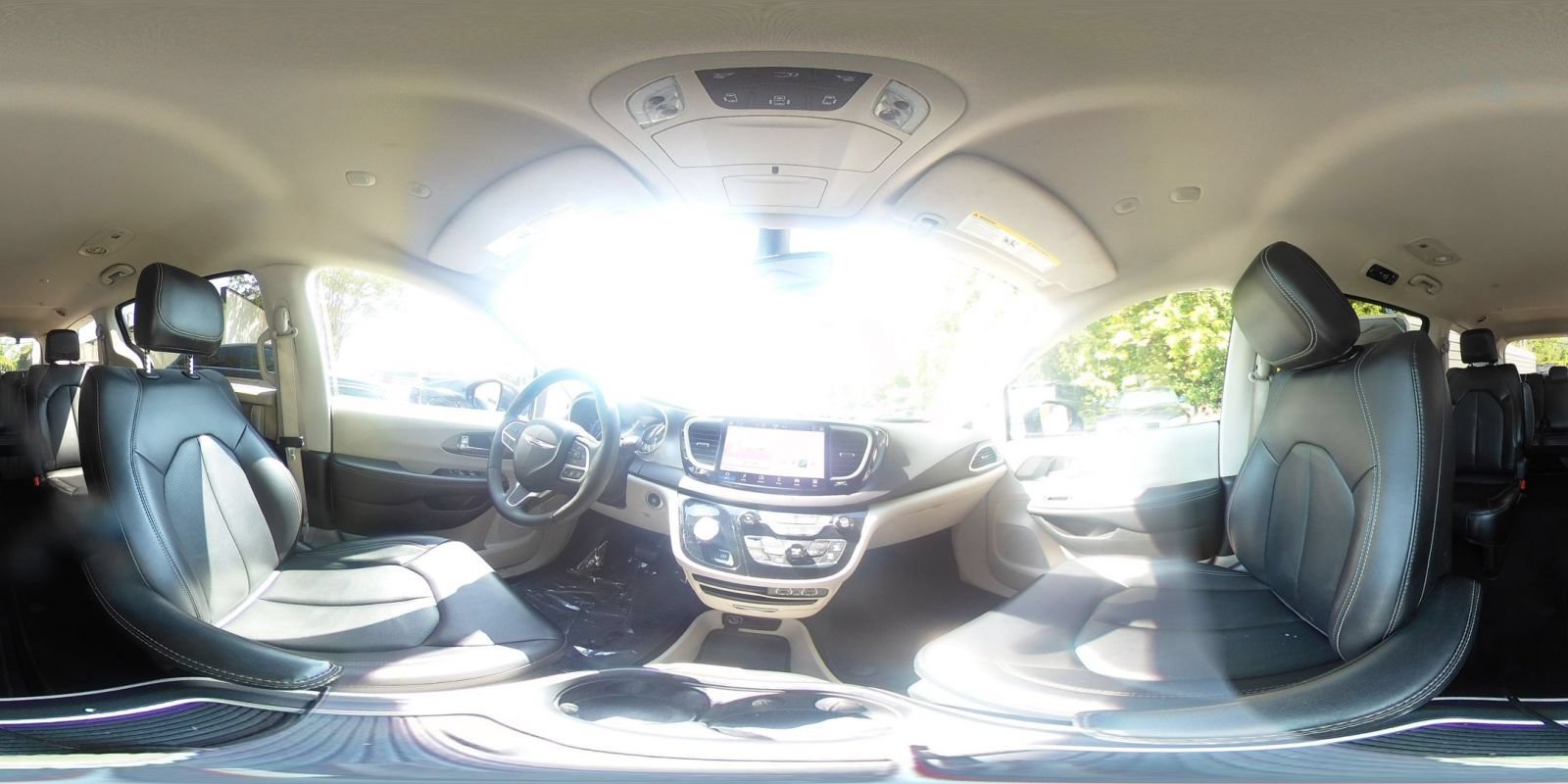 Thumbnail: 2024 Chrysler Pacifica - 35