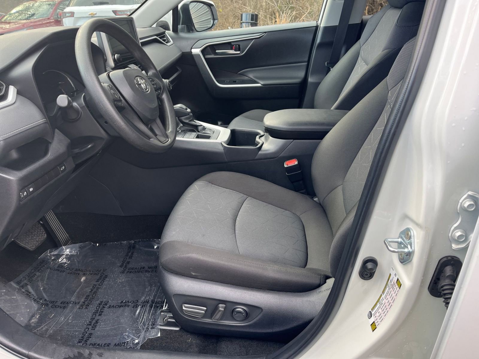 Thumbnail: 2025 Toyota RAV4 - 22