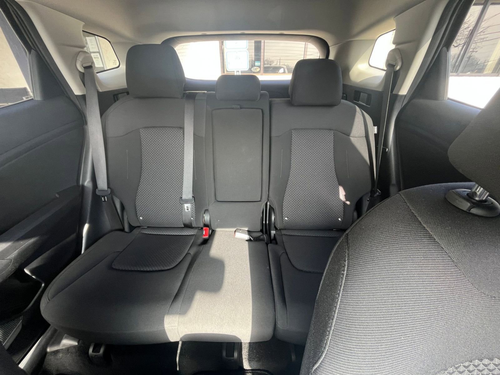 Thumbnail: 2025 Kia Sportage - 32