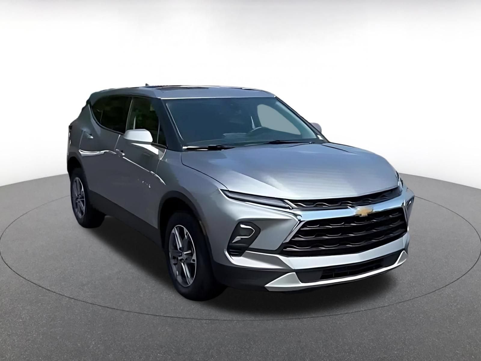 Thumbnail: 2025 Chevrolet Blazer - 3