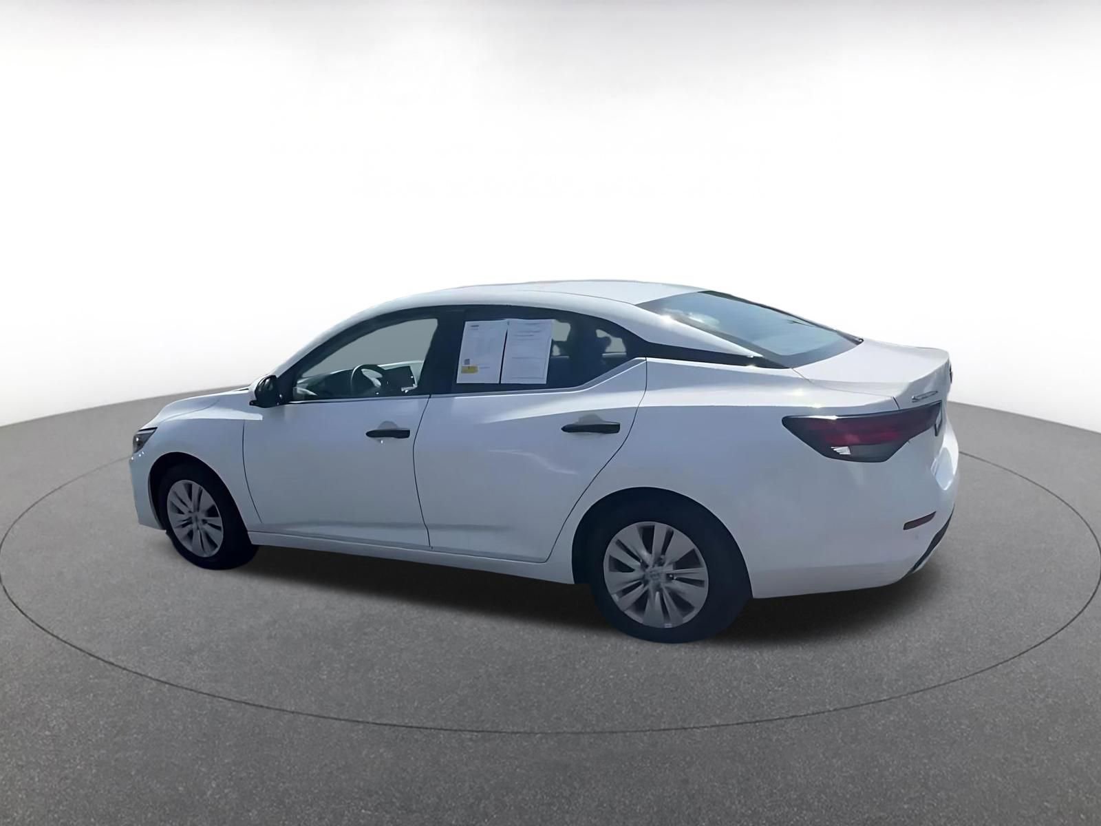 Thumbnail: 2025 Nissan Sentra - 10