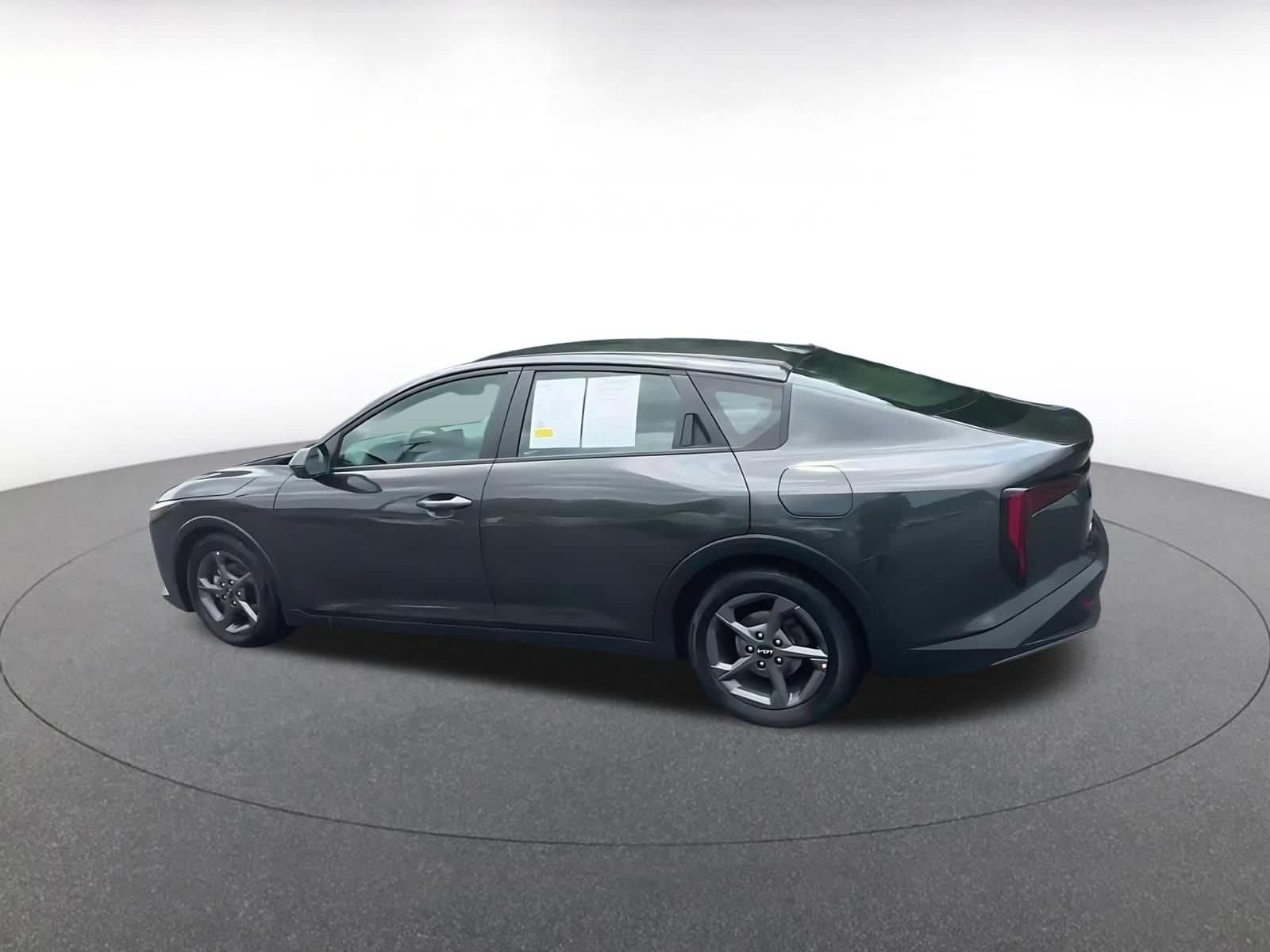 Thumbnail: 2025 Kia K4 - 10