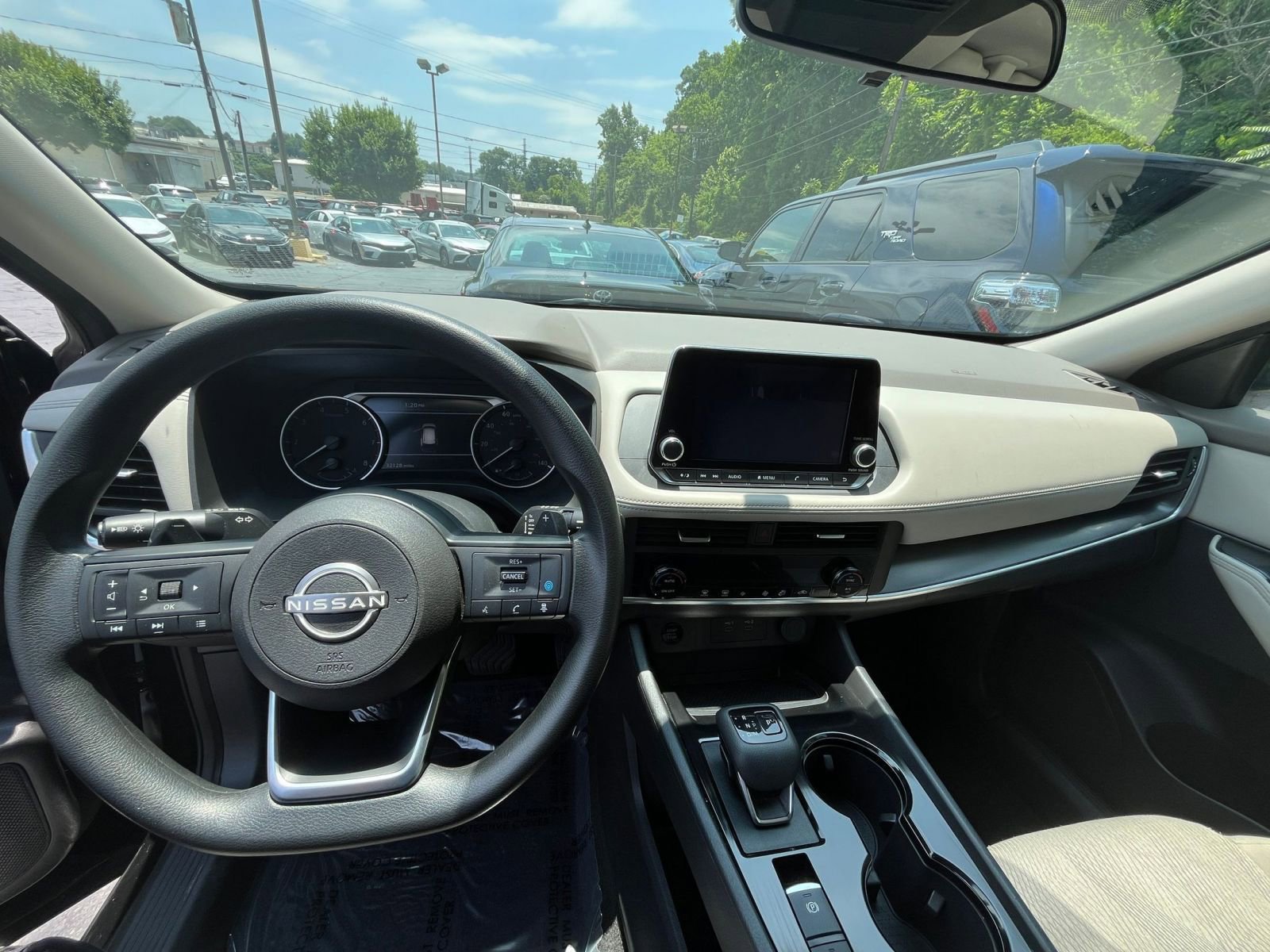 2024 Nissan Rogue SV 28
