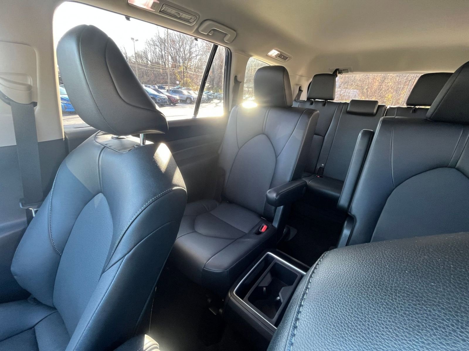 Thumbnail: 2025 Toyota Grand Highlander - 35