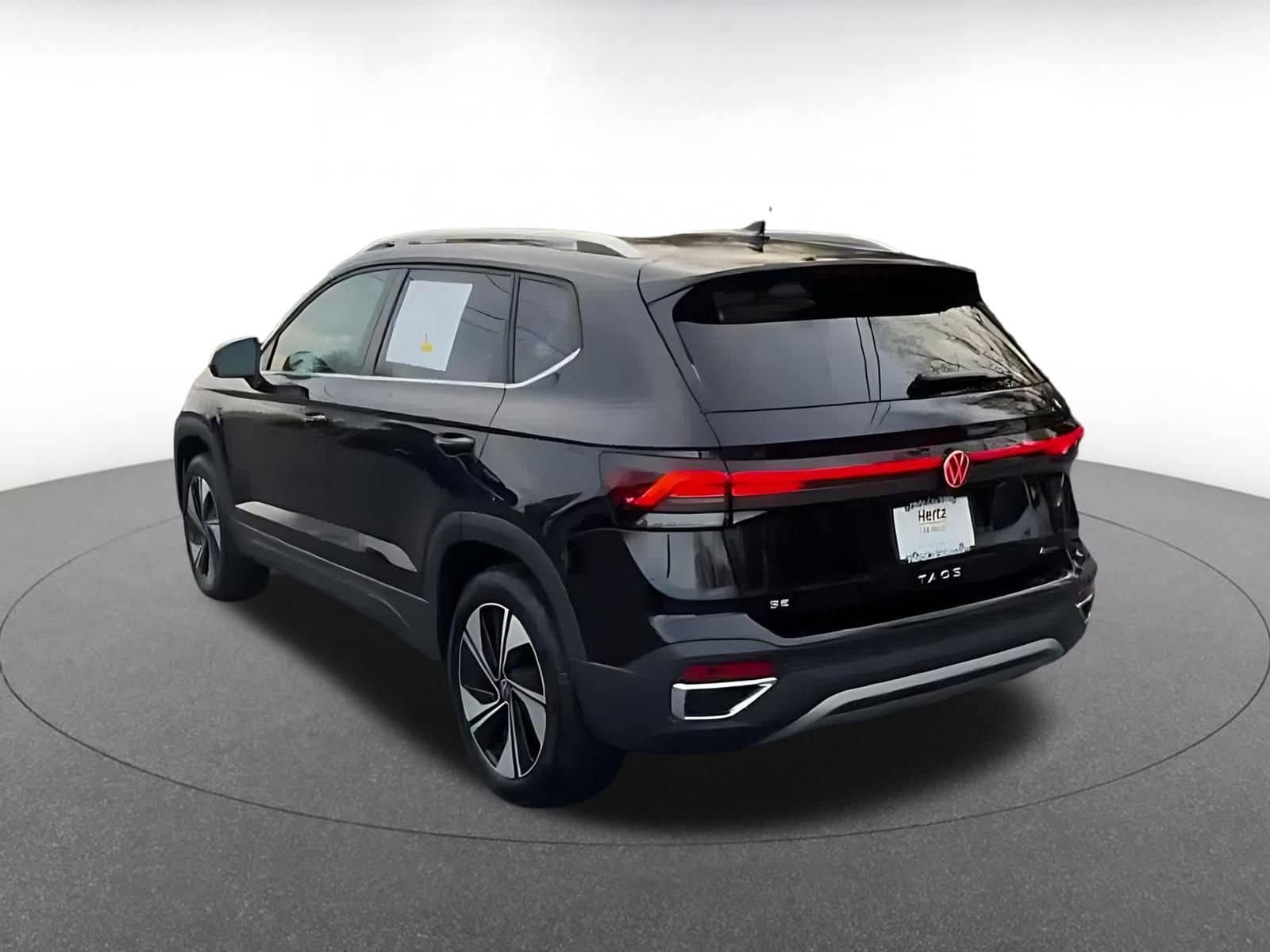 Thumbnail: 2025 Volkswagen Taos - 11