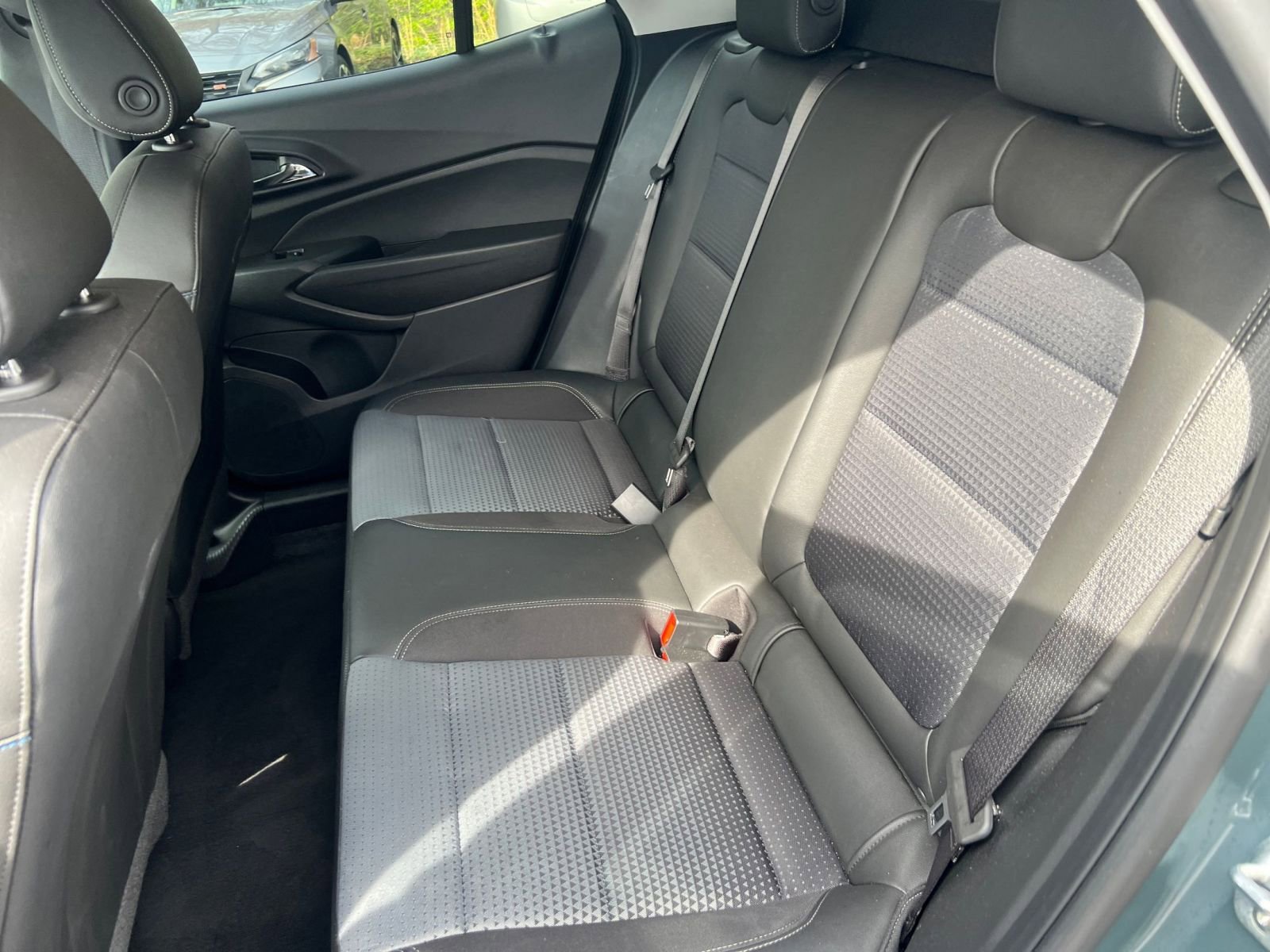 Thumbnail: 2025 Chevrolet Trax - 21