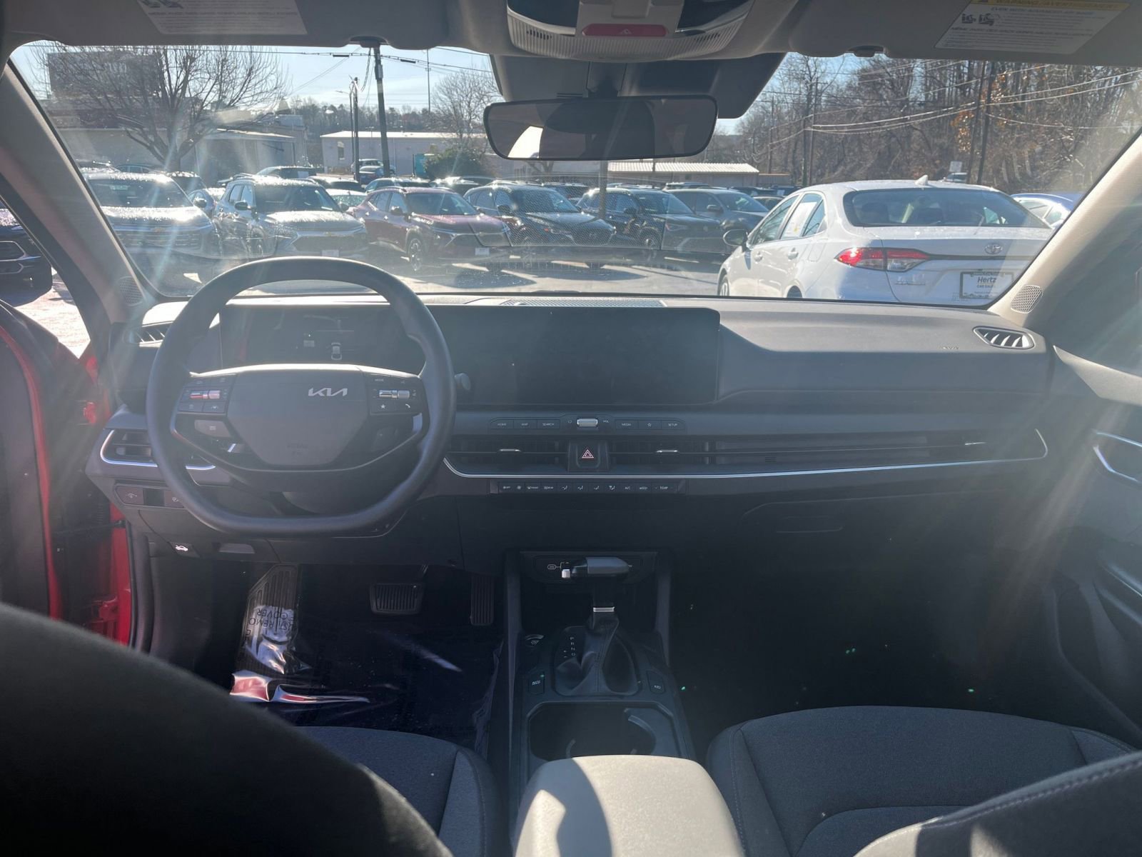 Thumbnail: 2025 Kia K4 - 28