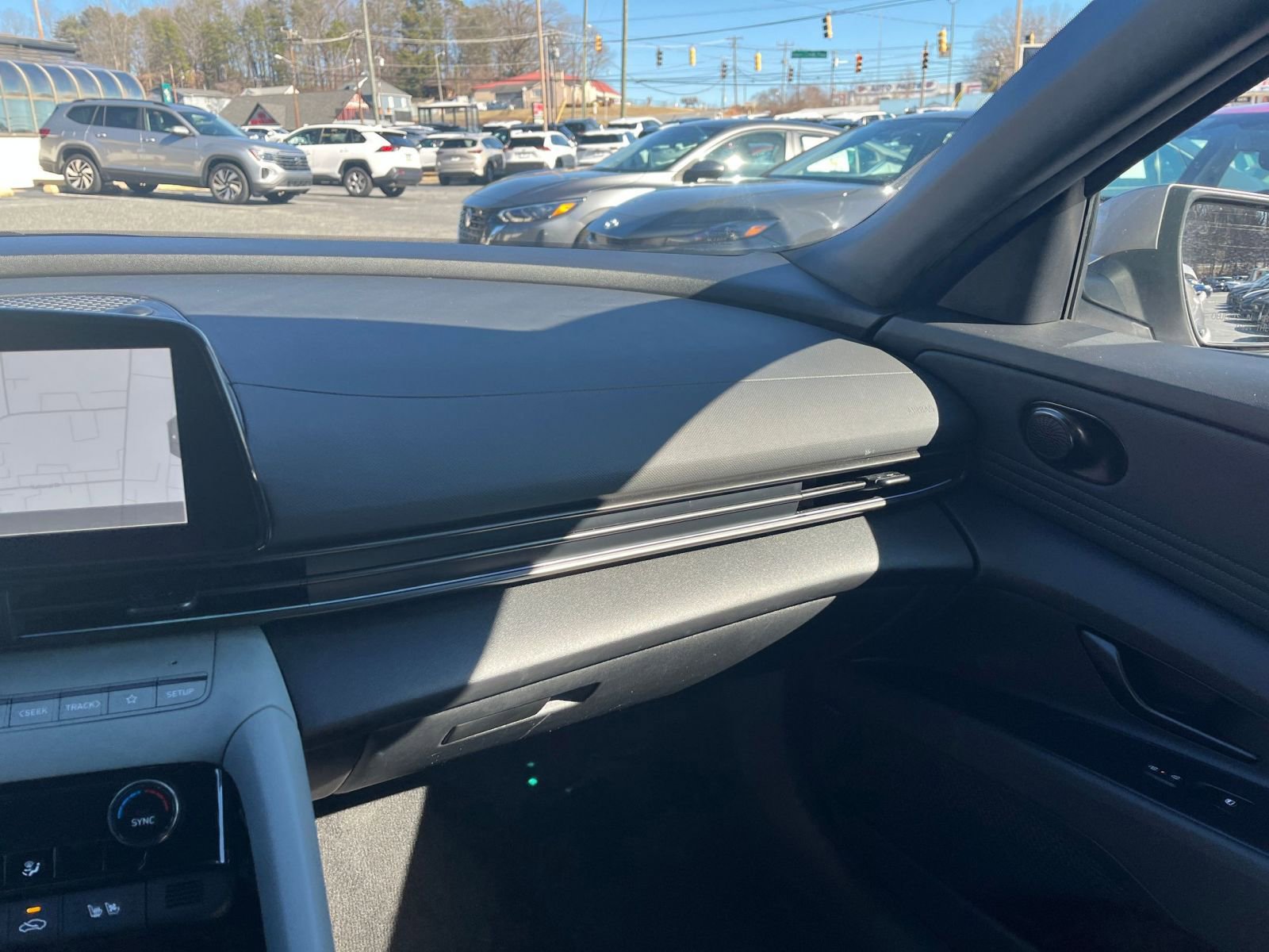 Thumbnail: 2025 Hyundai Elantra - 31