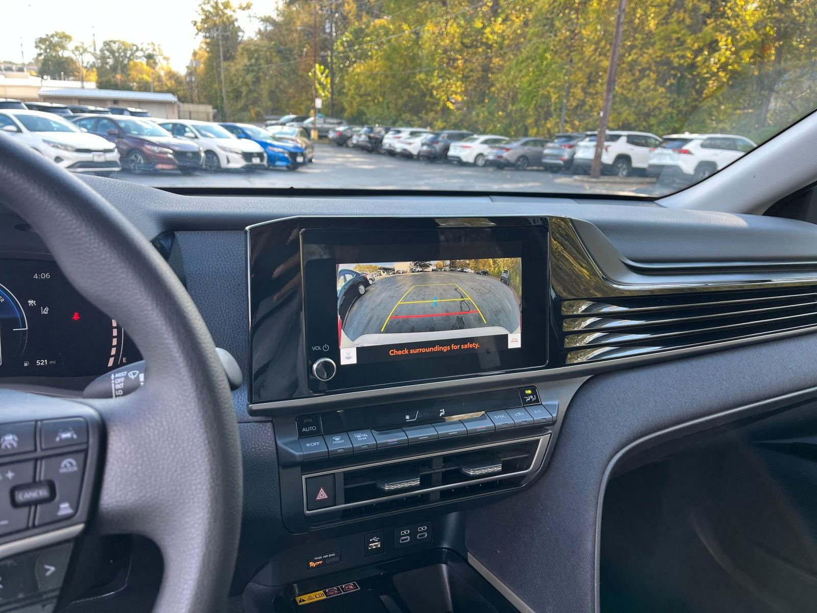 Thumbnail: 2025 Toyota Camry - 17