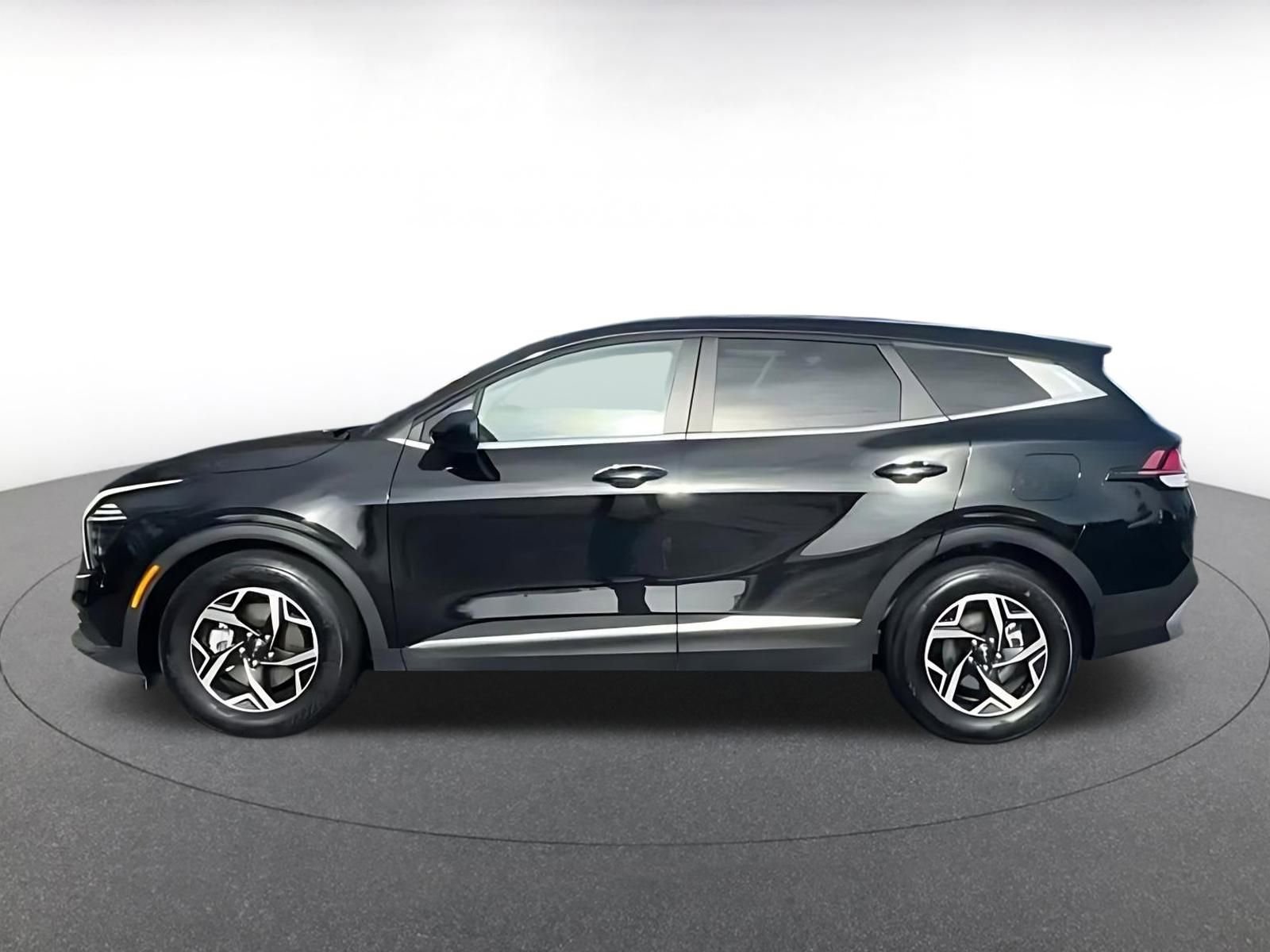 Thumbnail: 2025 Kia Sportage - 8