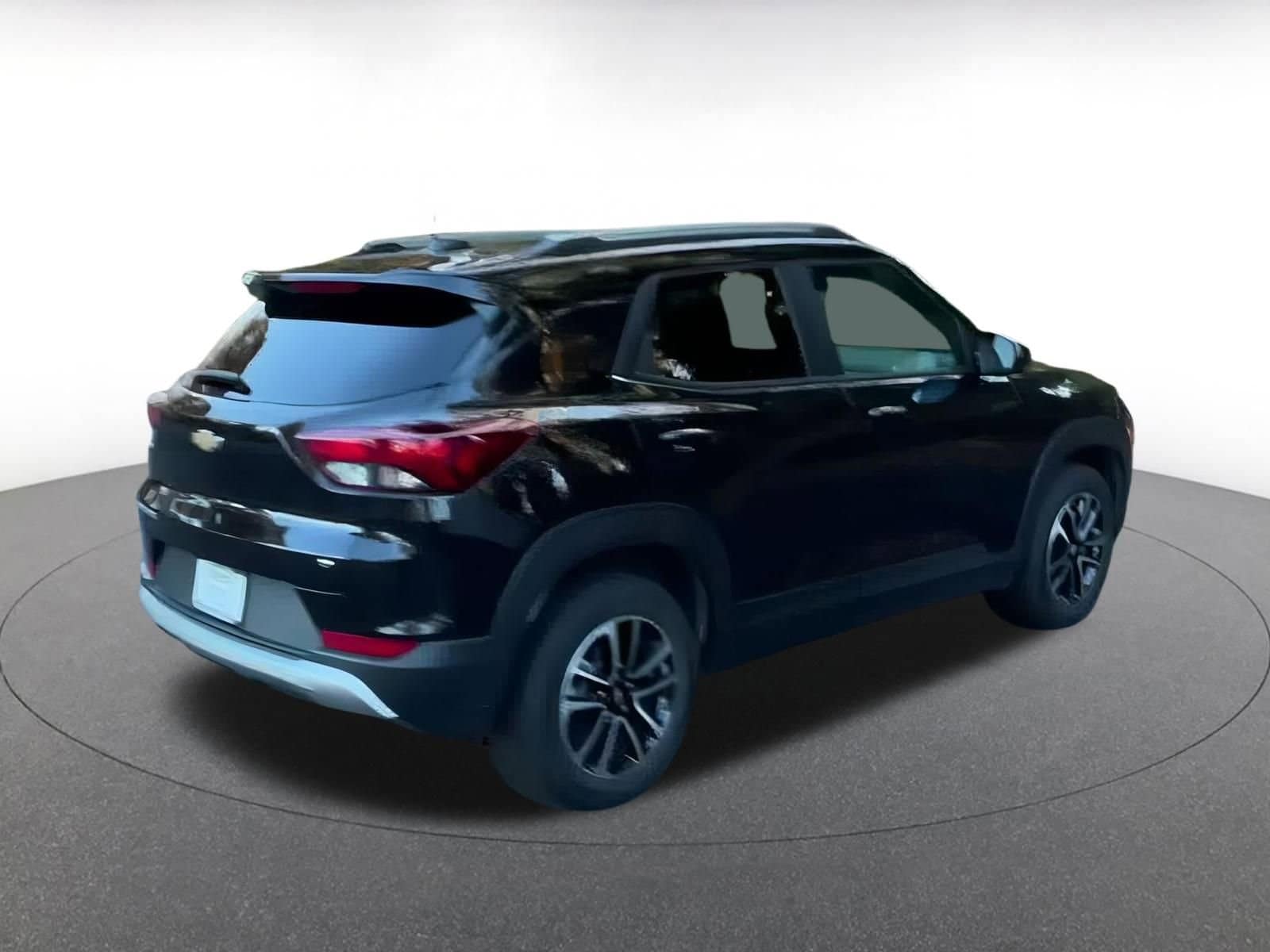 Thumbnail: 2025 Chevrolet TrailBlazer - 15