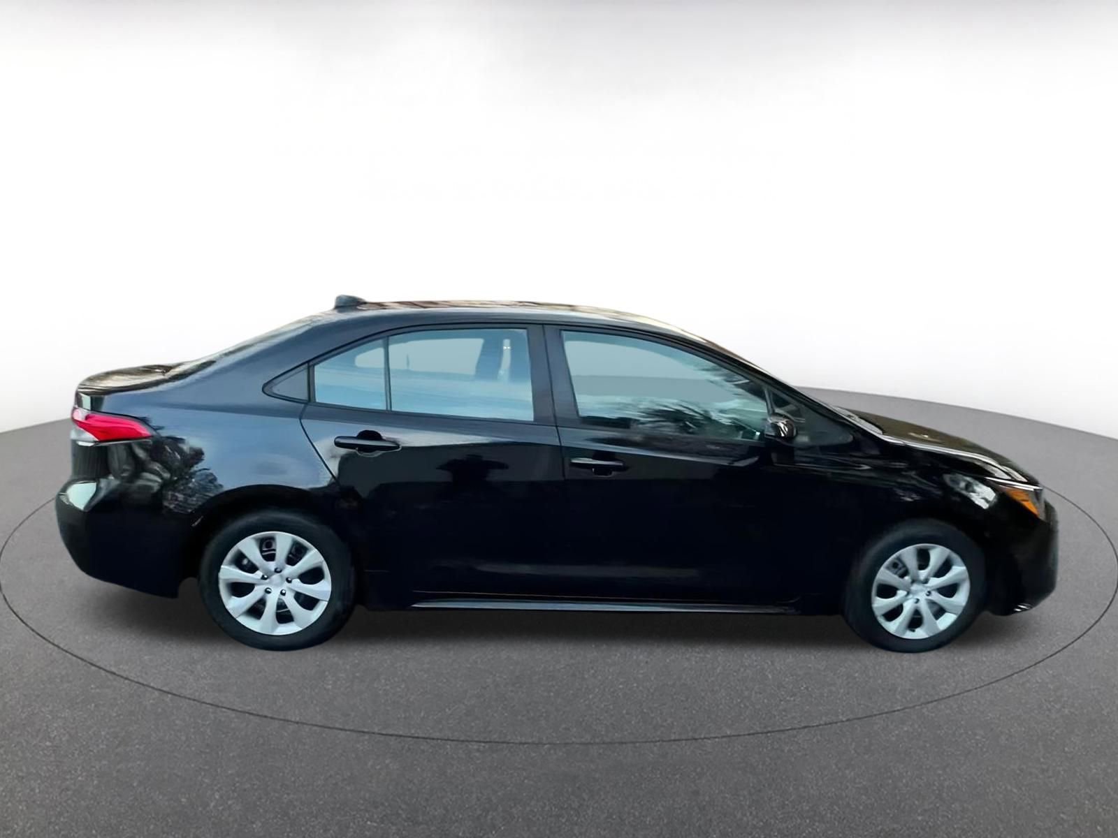 Thumbnail: 2025 Toyota Corolla - 15