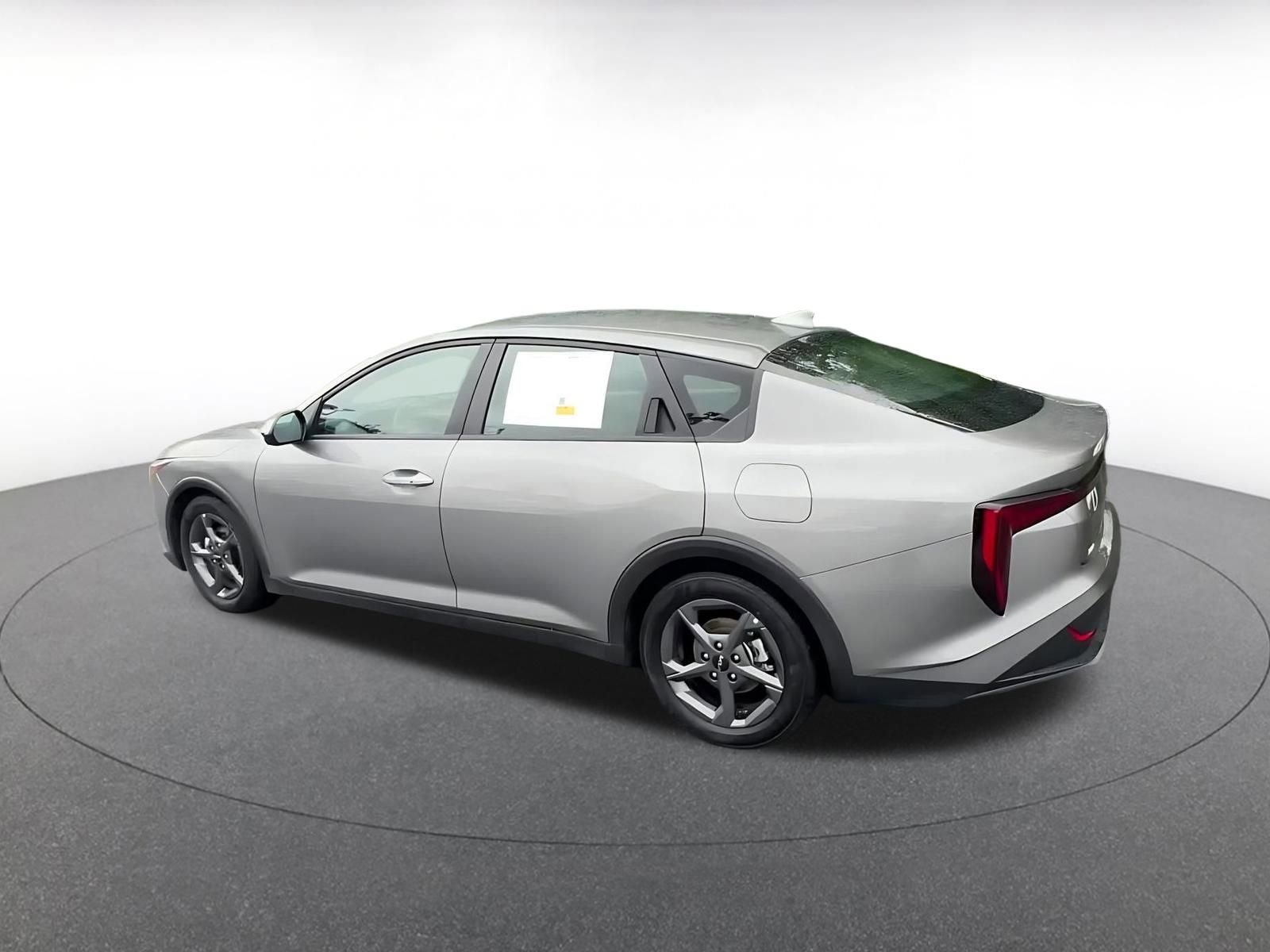 Thumbnail: 2025 Kia K4 - 10
