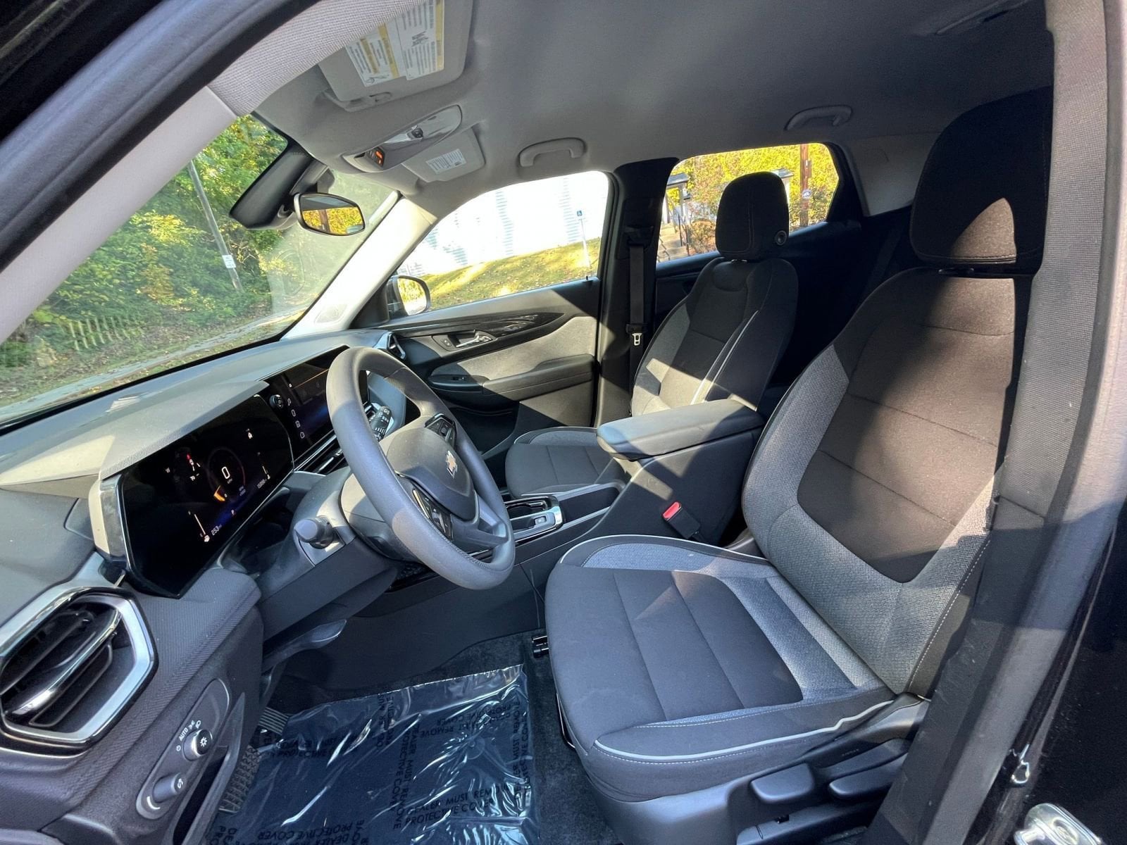 Thumbnail: 2025 Chevrolet TrailBlazer - 23