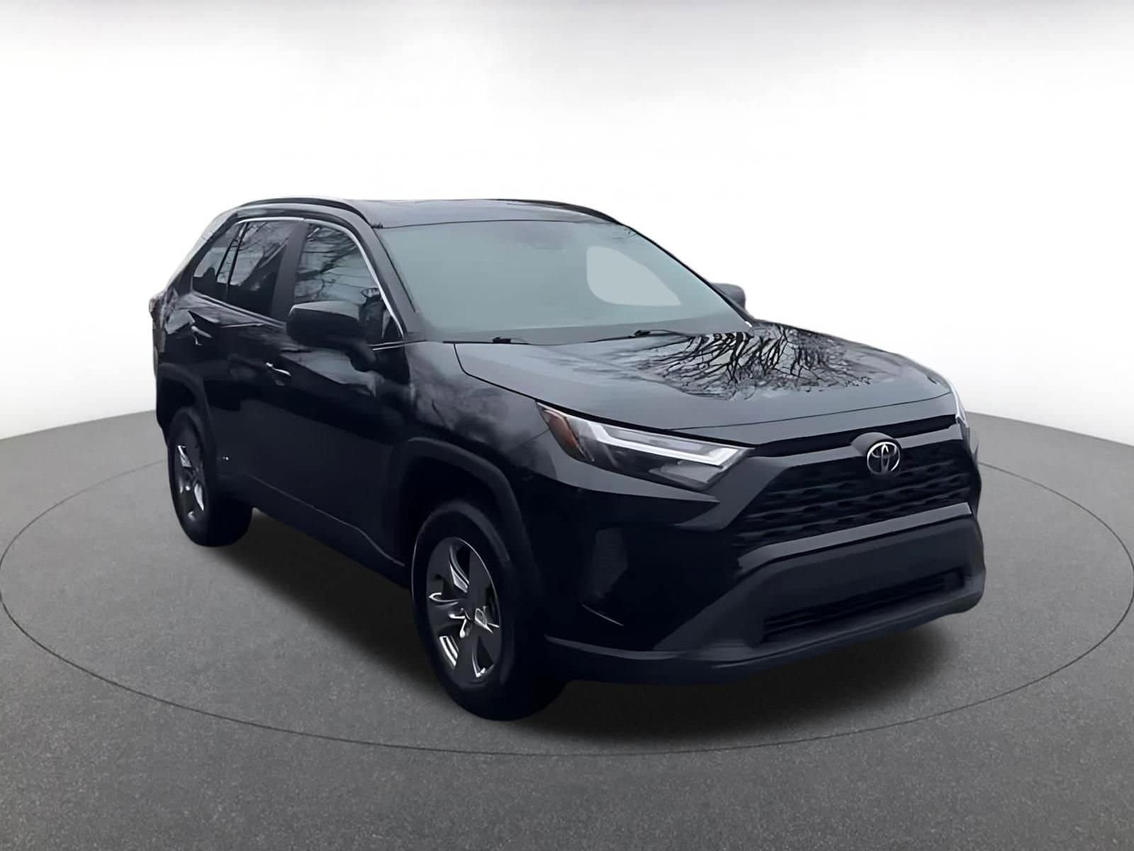 Thumbnail: 2025 Toyota RAV4 - 3
