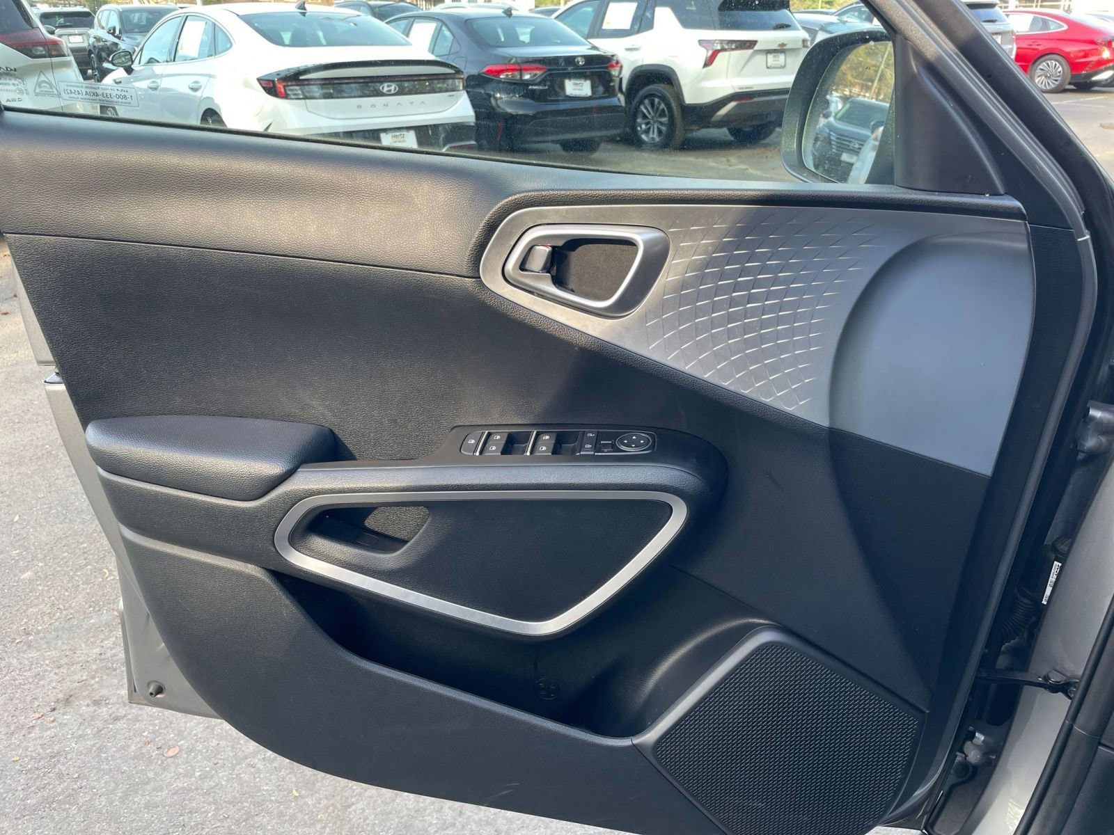 Thumbnail: 2025 Kia Soul - 18
