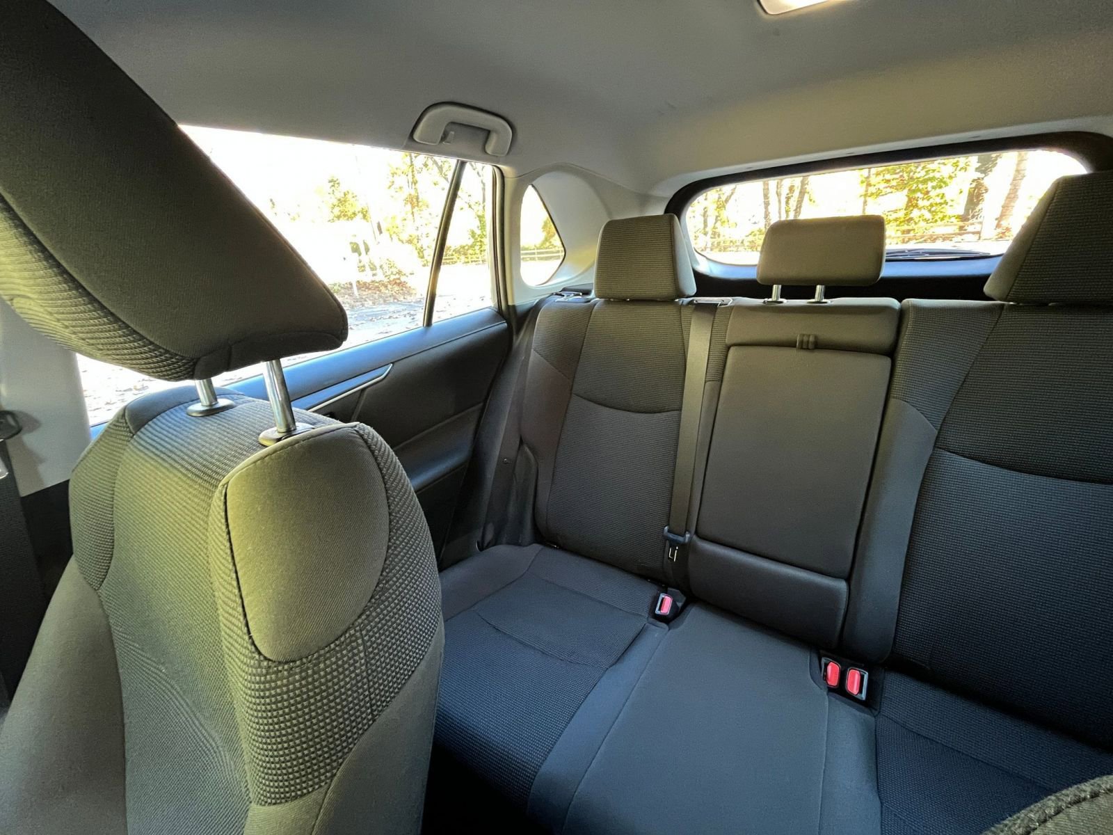 Thumbnail: 2025 Toyota RAV4 - 35