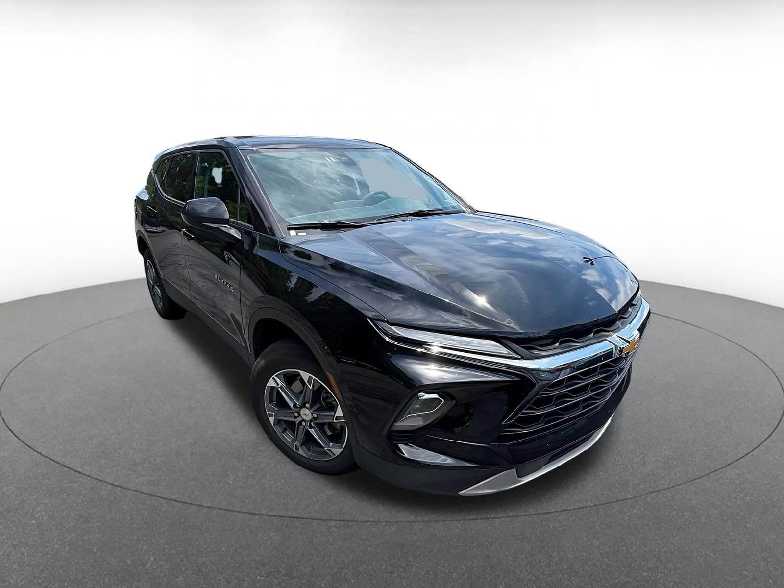 Thumbnail: 2025 Chevrolet Blazer - 5