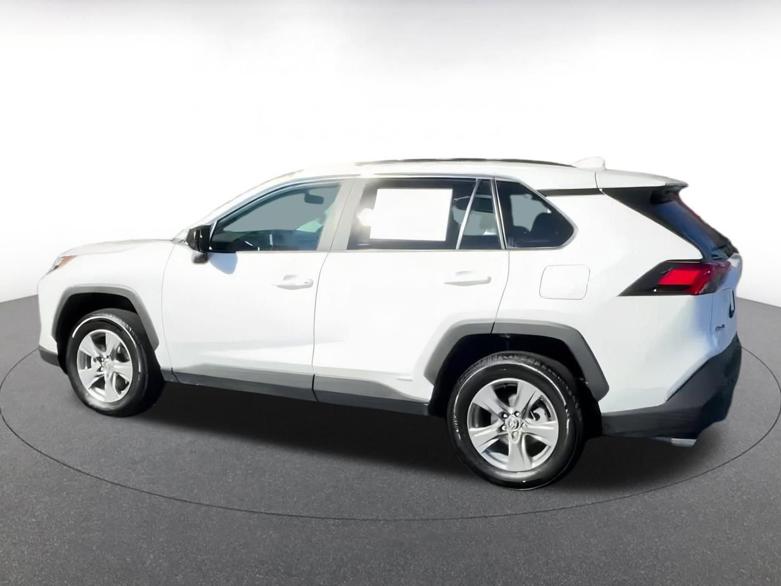 Thumbnail: 2025 Toyota RAV4 - 9