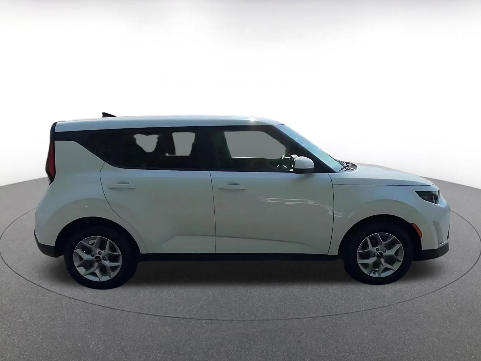 Thumbnail: 2025 Kia Soul - 16