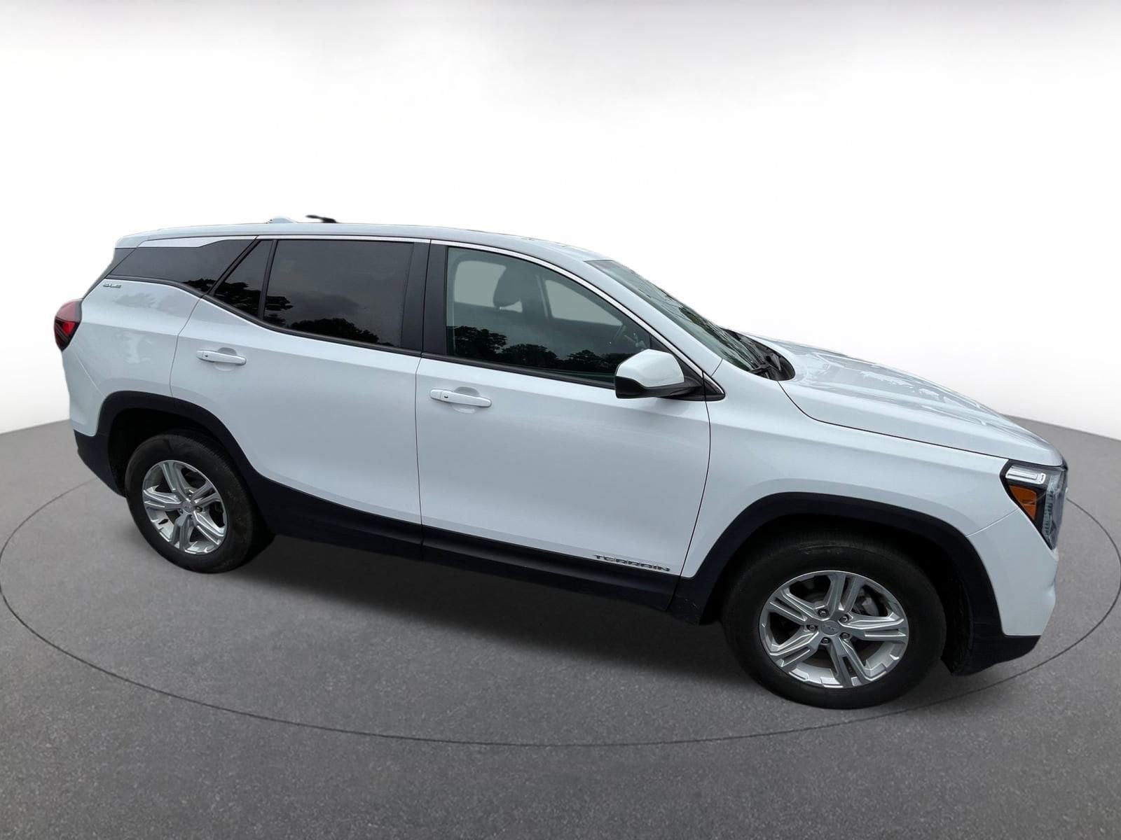 Thumbnail: 2024 GMC Terrain - 8