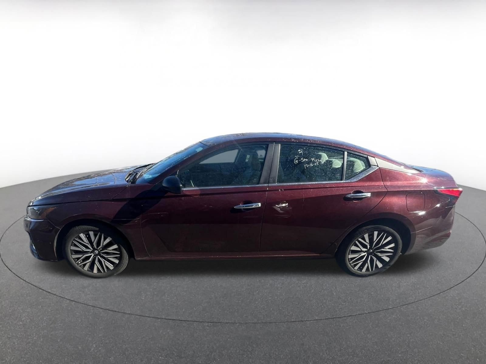 Thumbnail: 2025 Nissan Sentra - 4