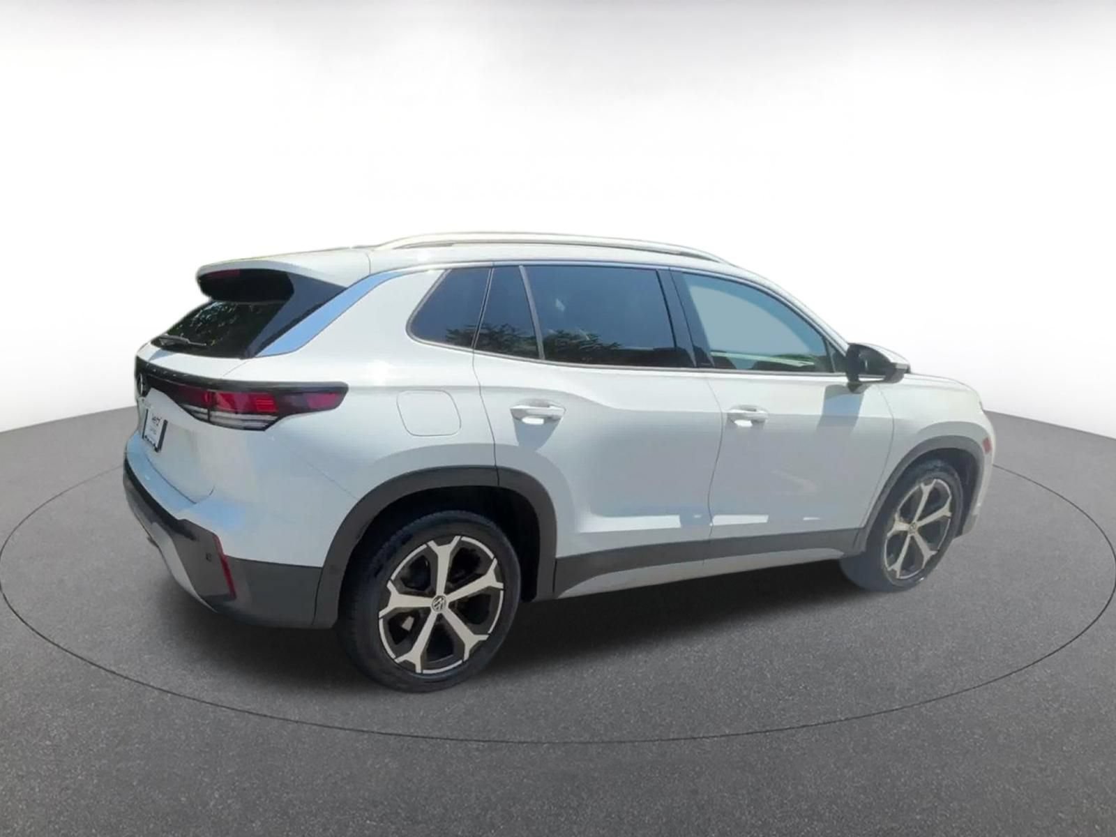 Thumbnail: 2026 Volkswagen Tiguan - 10