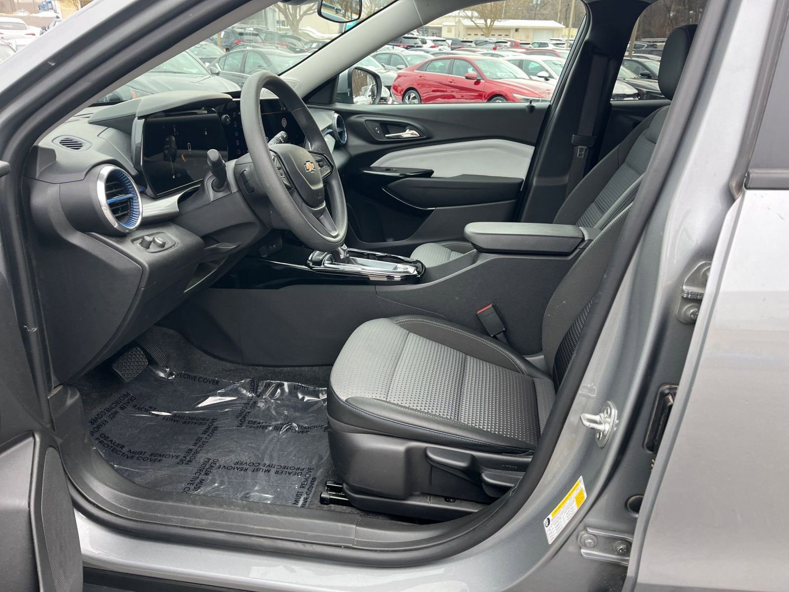 Thumbnail: 2025 Chevrolet Trax - 22