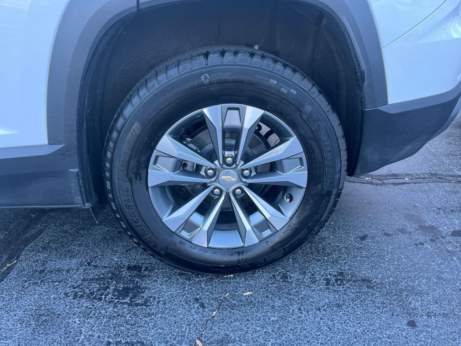 Thumbnail: 2025 Chevrolet Equinox - 25