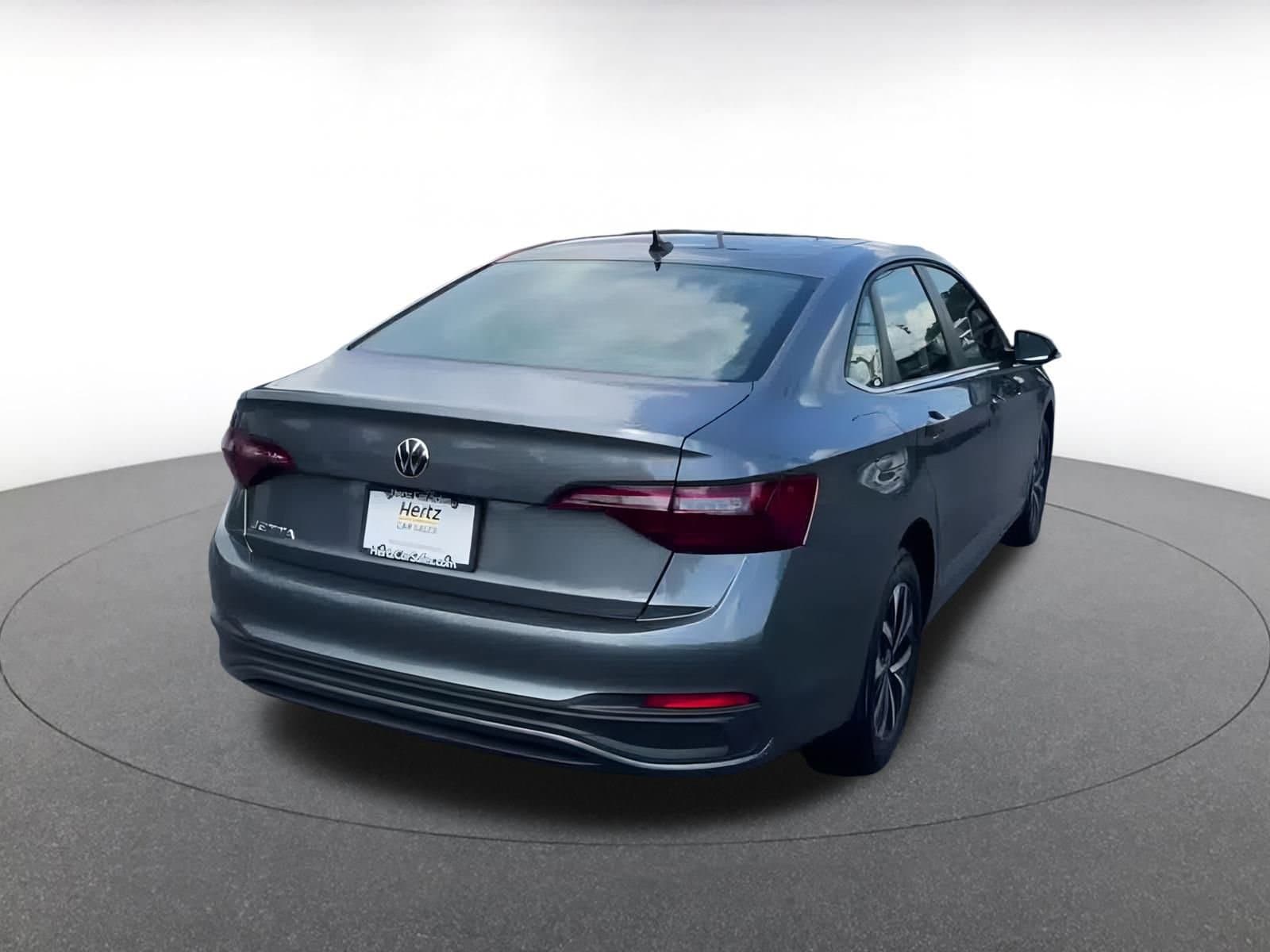 Thumbnail: 2024 Volkswagen Jetta - 13