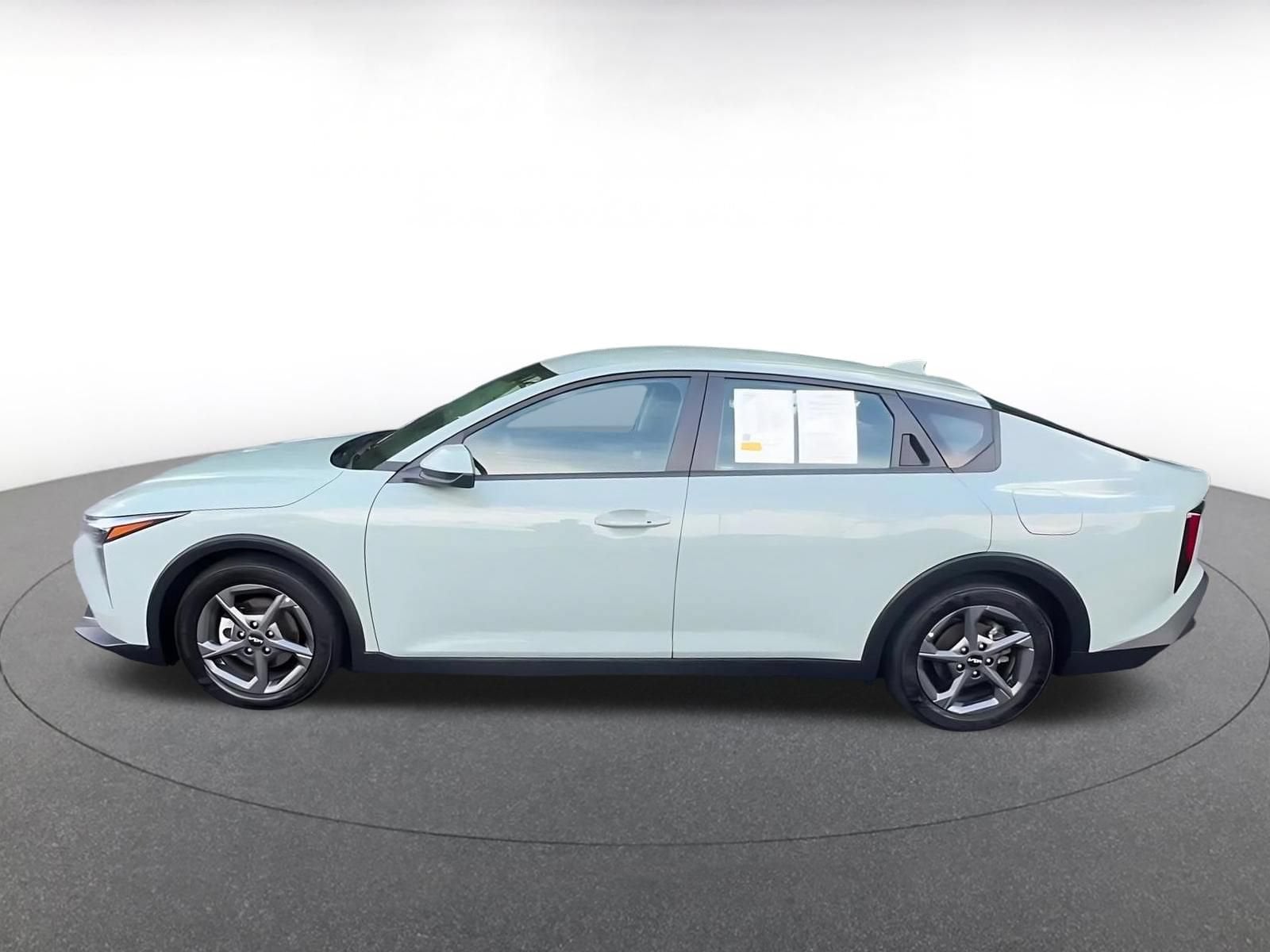 Thumbnail: 2026 Kia K4 - 9