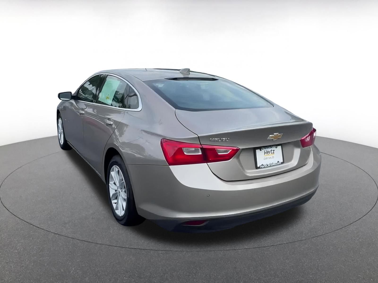 Thumbnail: 2024 Chevrolet Malibu - 11