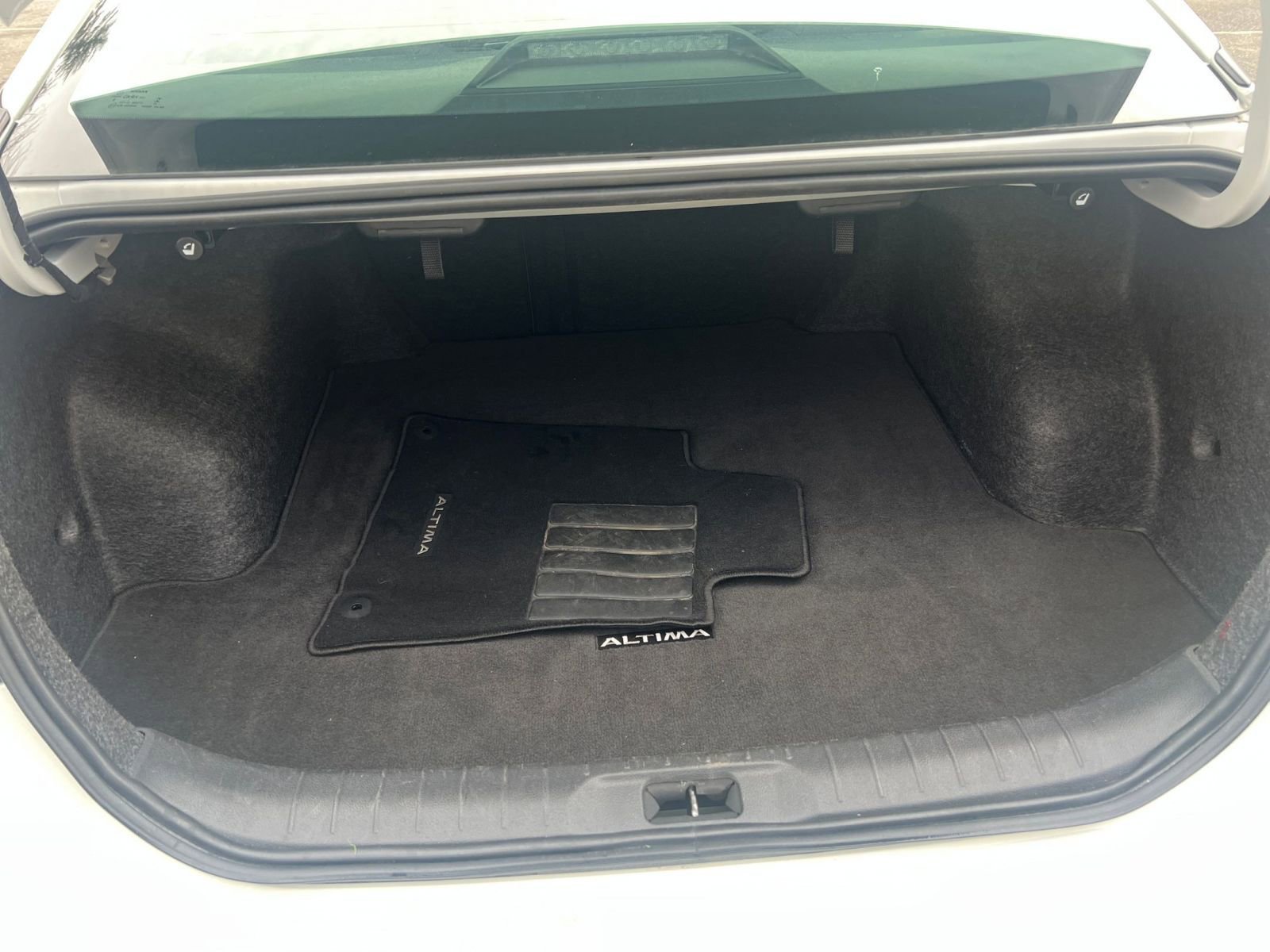 Thumbnail: 2025 Nissan Altima - 25