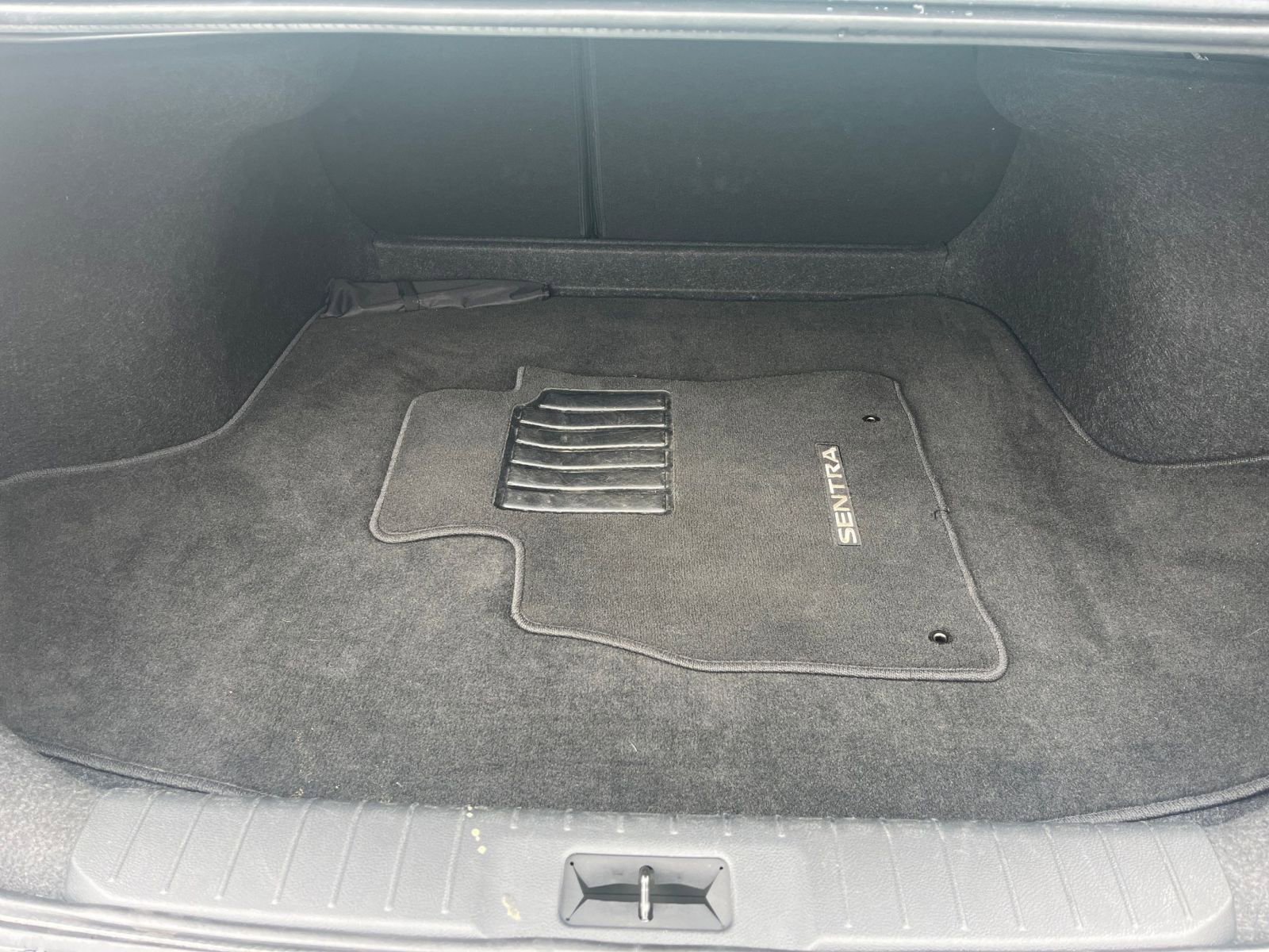 Thumbnail: 2025 Nissan Sentra - 25