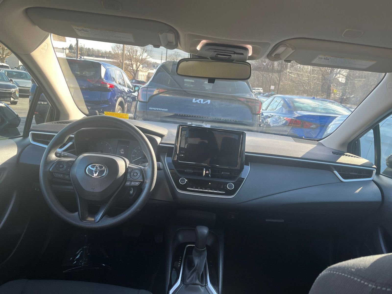 Thumbnail: 2025 Toyota Corolla - 28