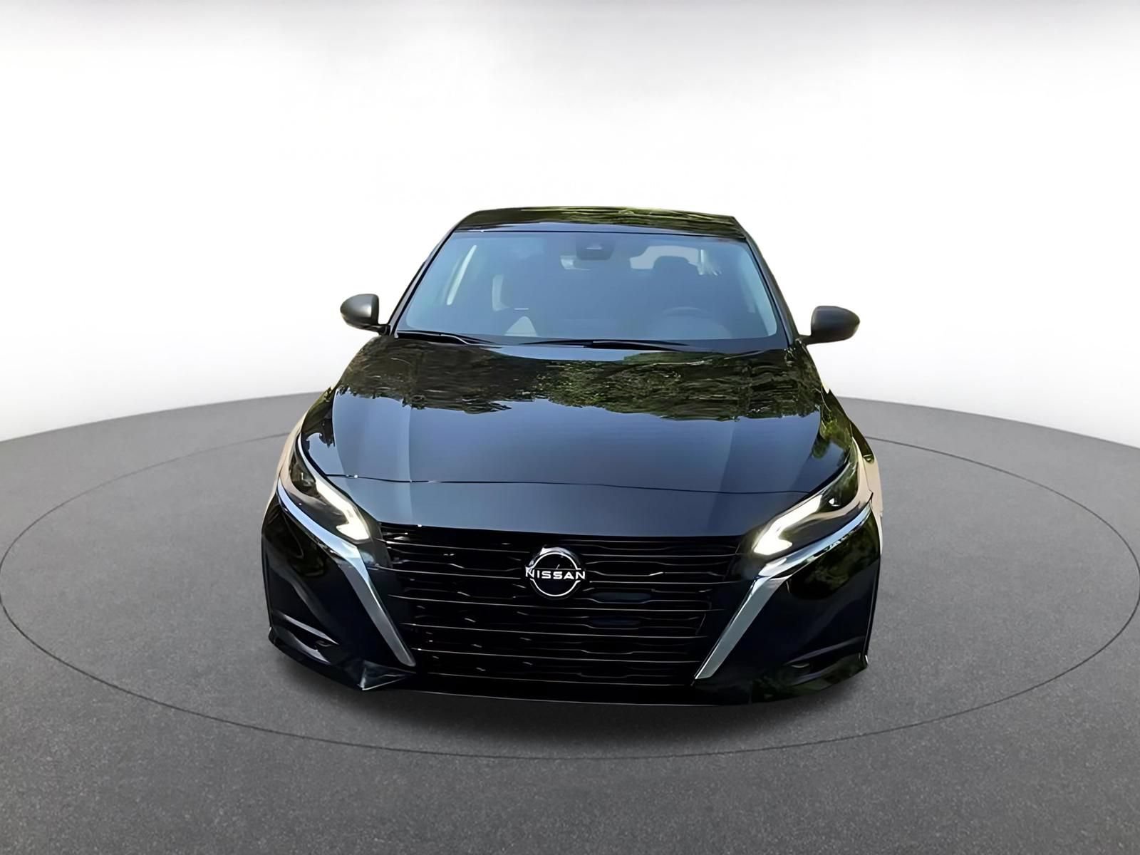 Thumbnail: 2025 Nissan Altima - 4