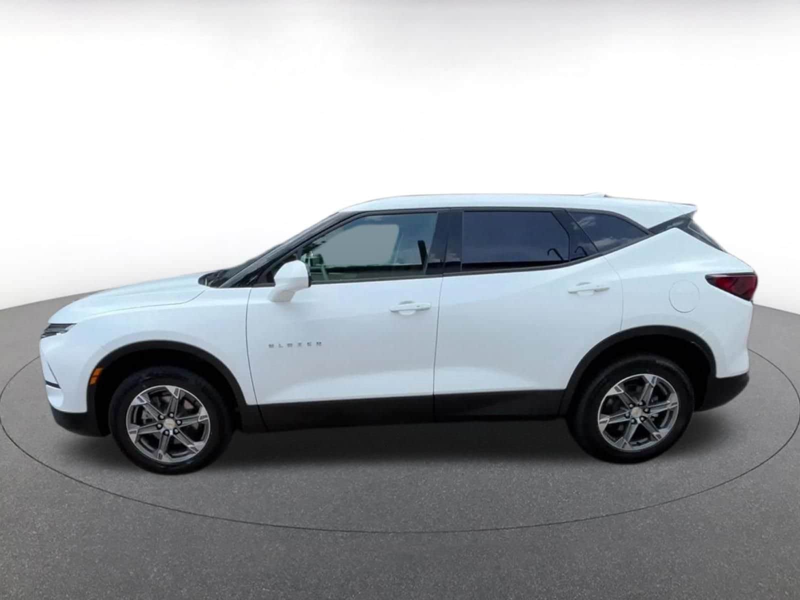 Thumbnail: 2026 Chevrolet Blazer - 9
