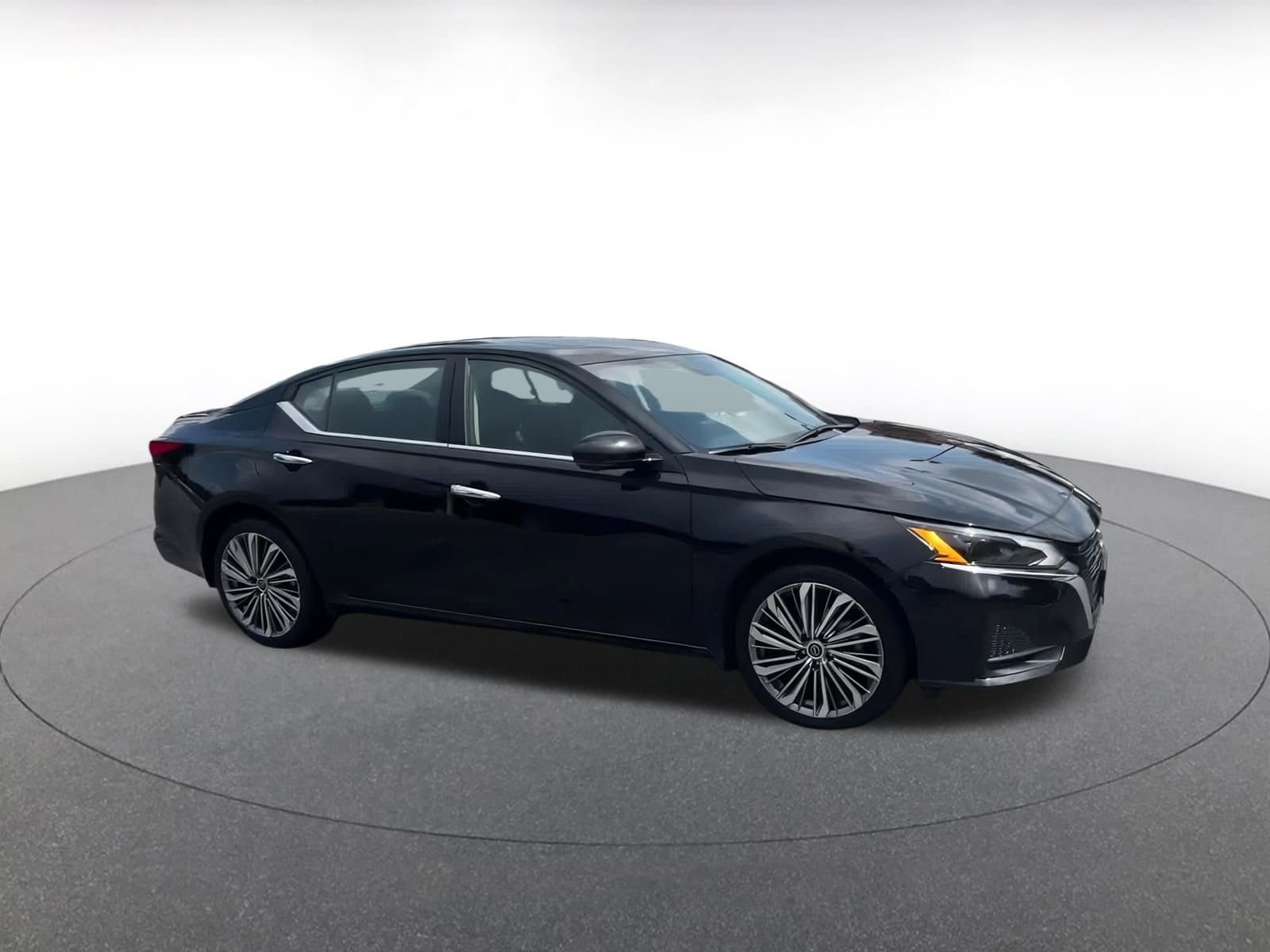 Thumbnail: 2024 Nissan Altima - 2