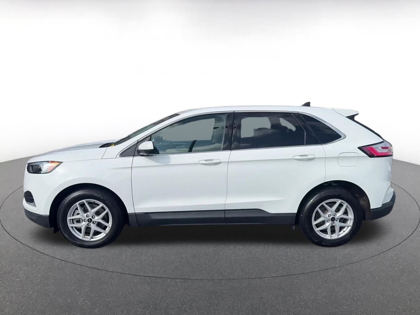 Thumbnail: 2024 Ford Edge - 9