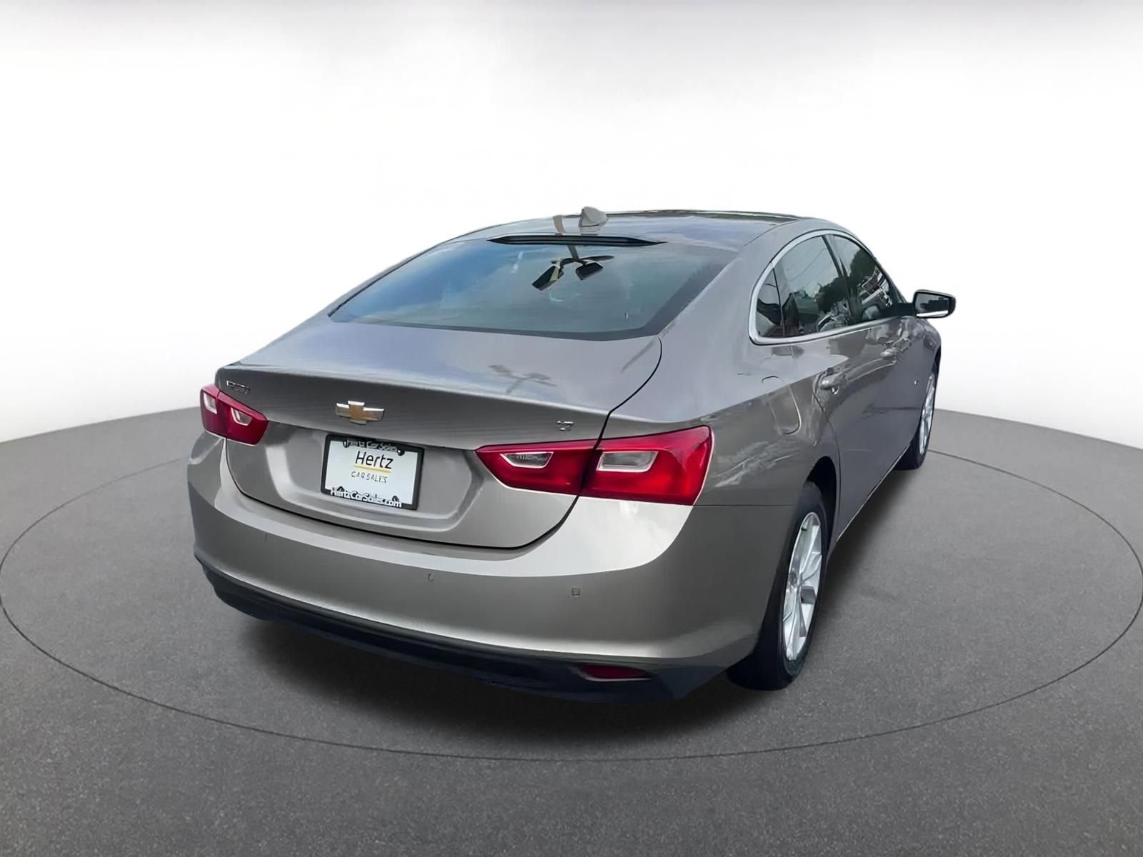 Thumbnail: 2024 Chevrolet Malibu - 13