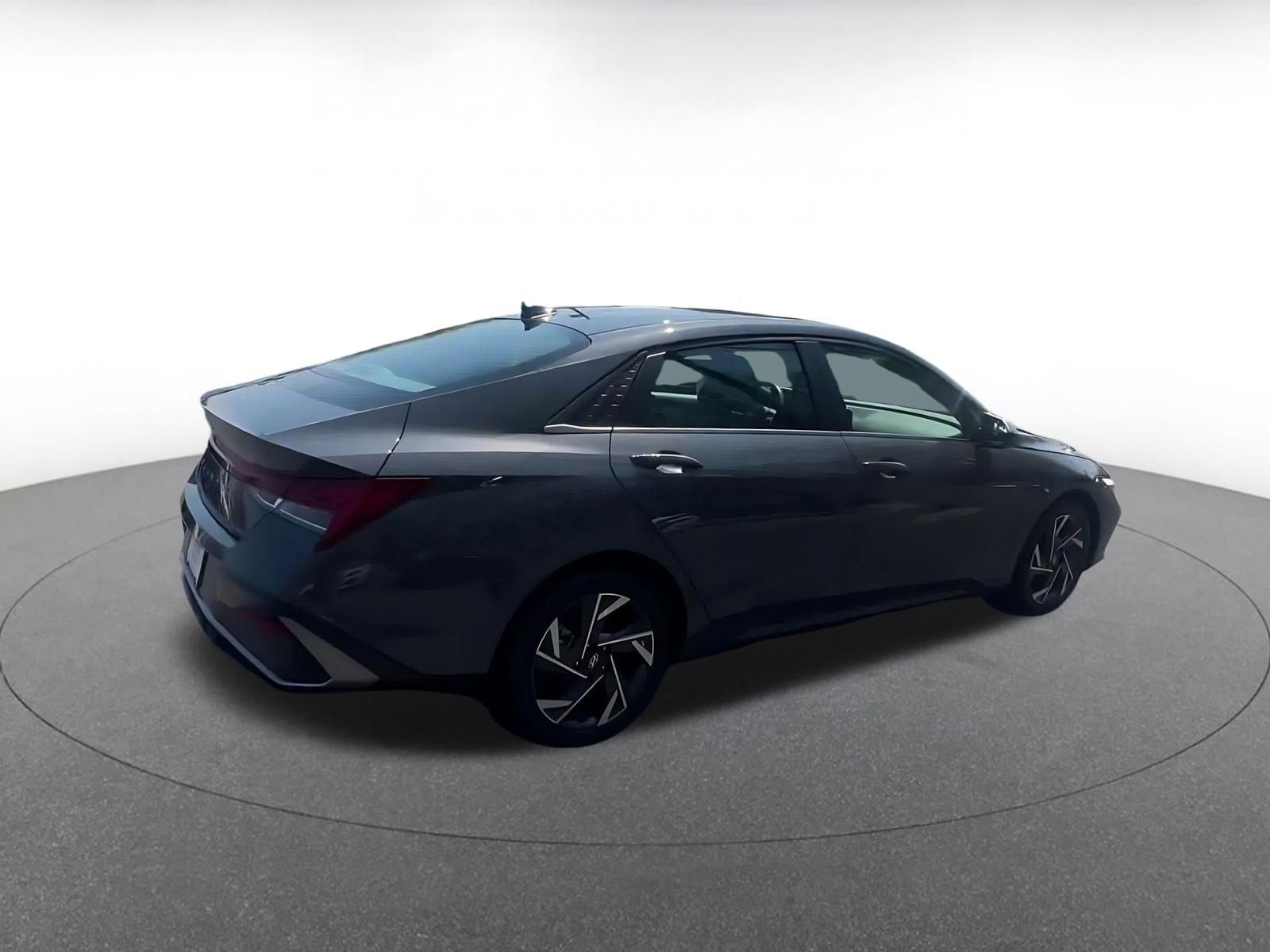 Thumbnail: 2025 Hyundai Elantra - 14