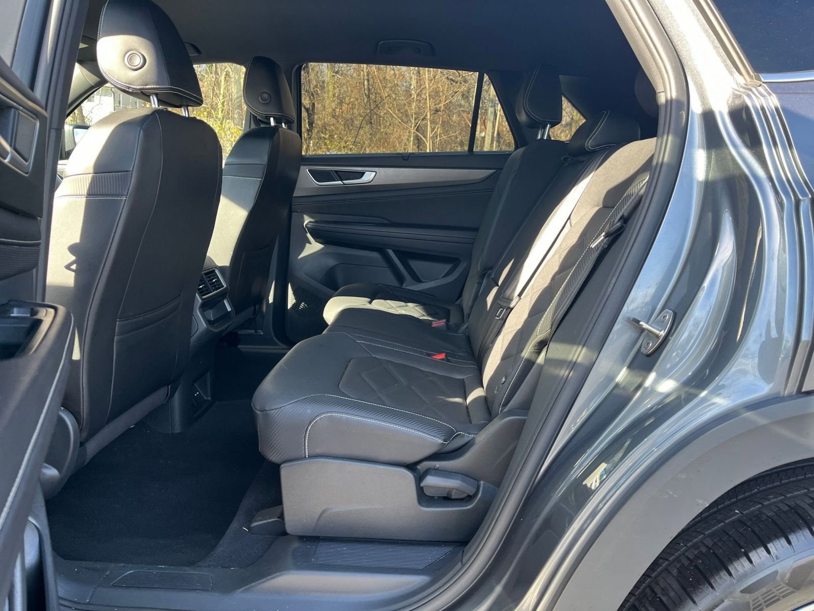 Thumbnail: 2025 Volkswagen Atlas - 21